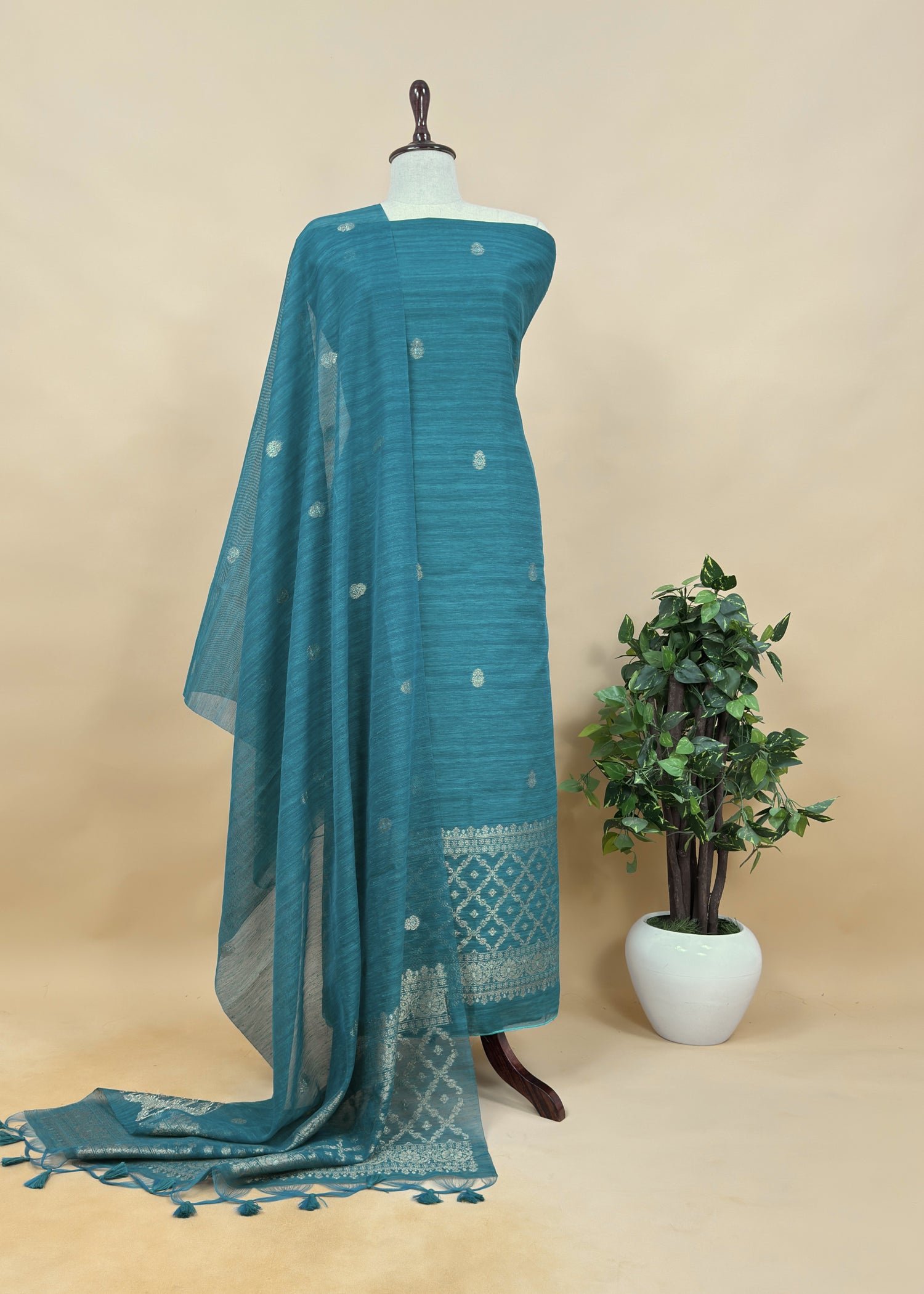 Jamdani suit at the best price

