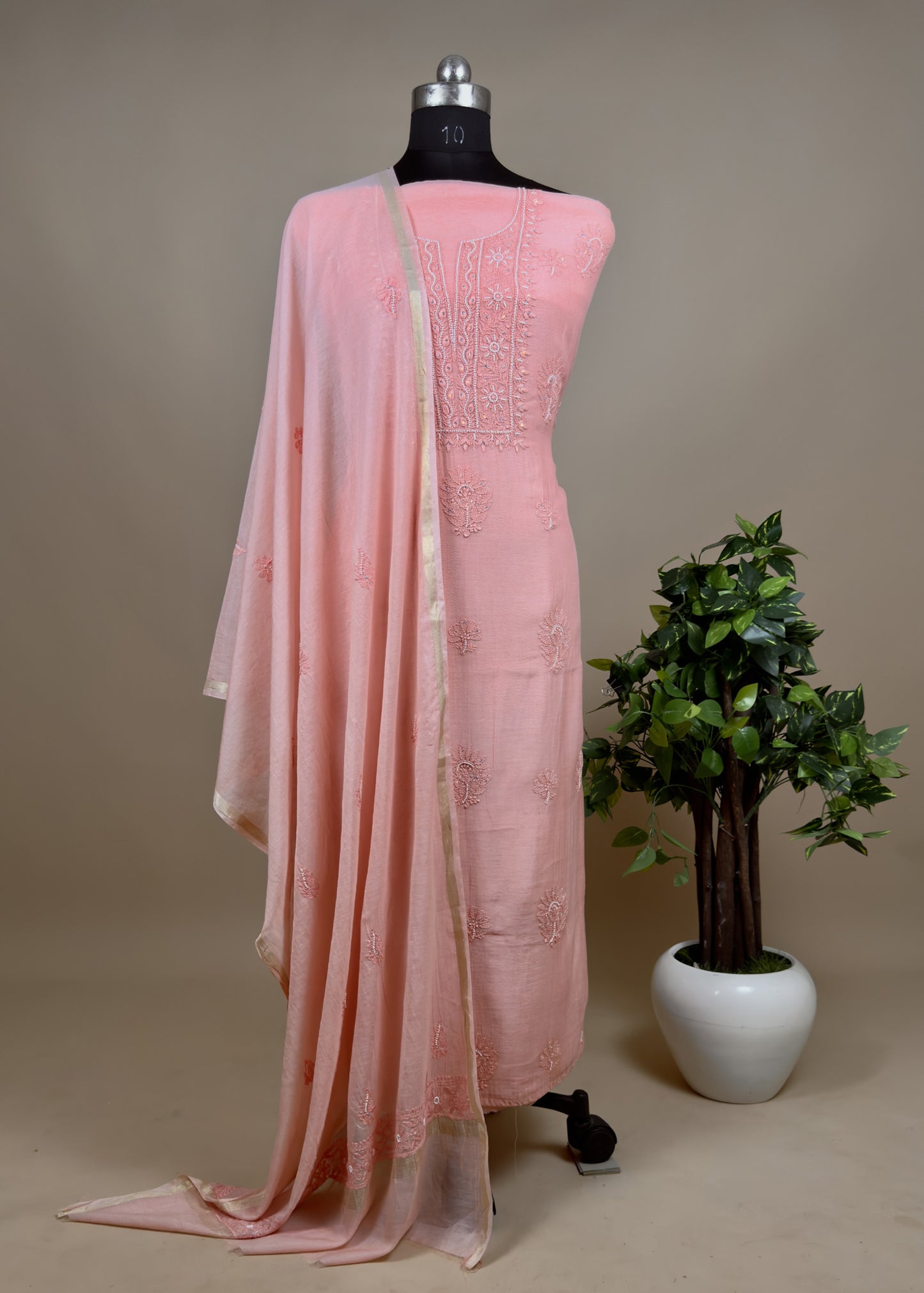 Lakhnavi Suit In Pure Muslin