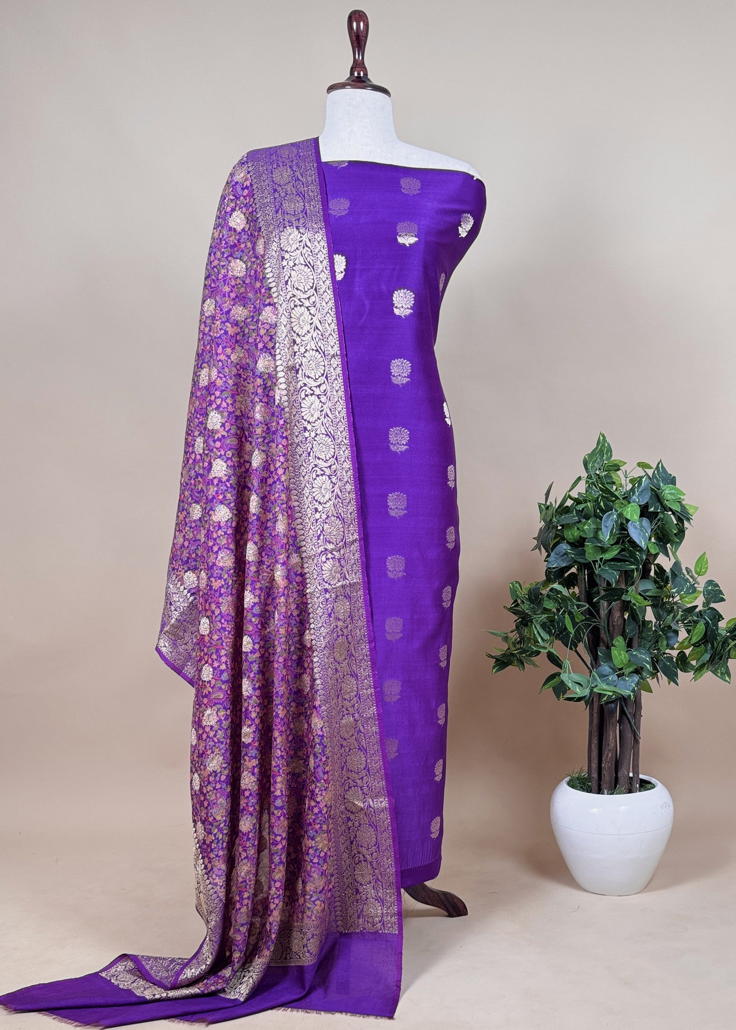 Banarasi Suit With Kalamkari Dupatta