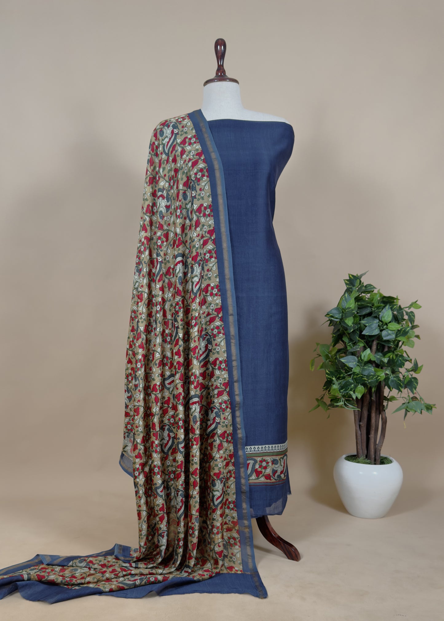 Buy maheshwari suit with Kalamkari dupatta

