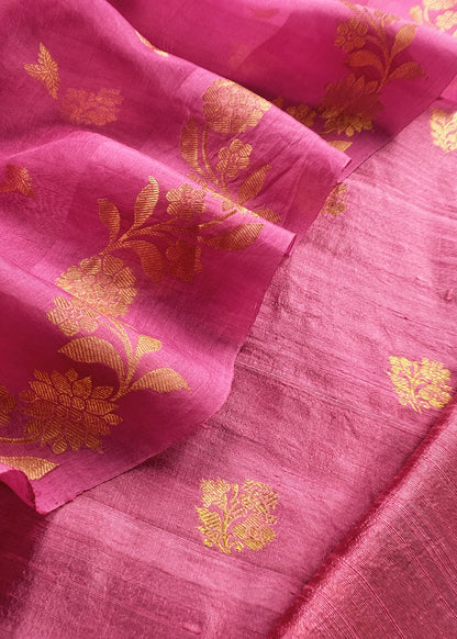 Pink Handloom Raw Silk Kurta And Kora Silk Dupatta With Gold Kadwa Weaving
