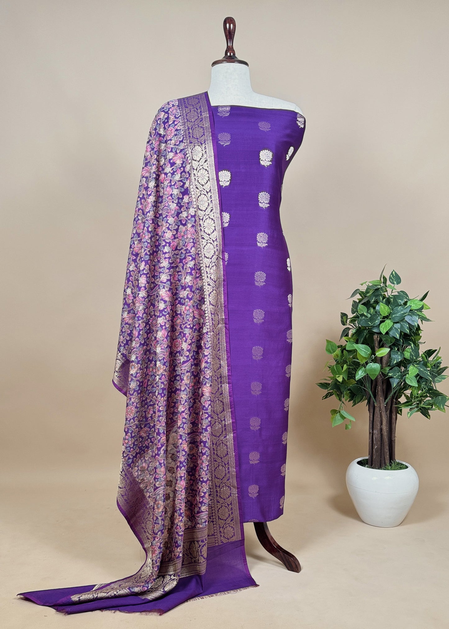 Grey Banarasi Suit With Kalamkari Dupatta