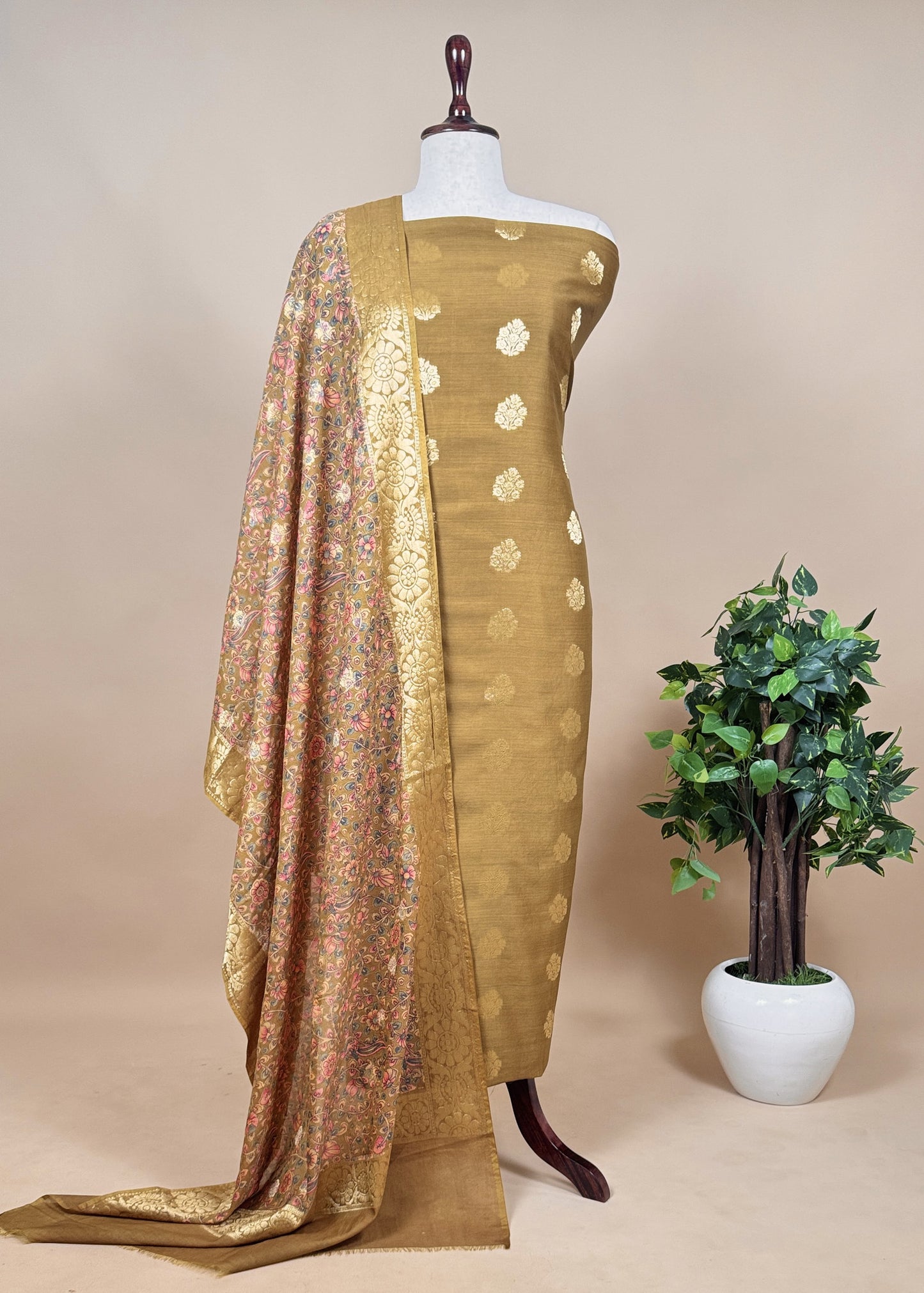 Grey Banarasi Suit With Kalamkari Dupatta