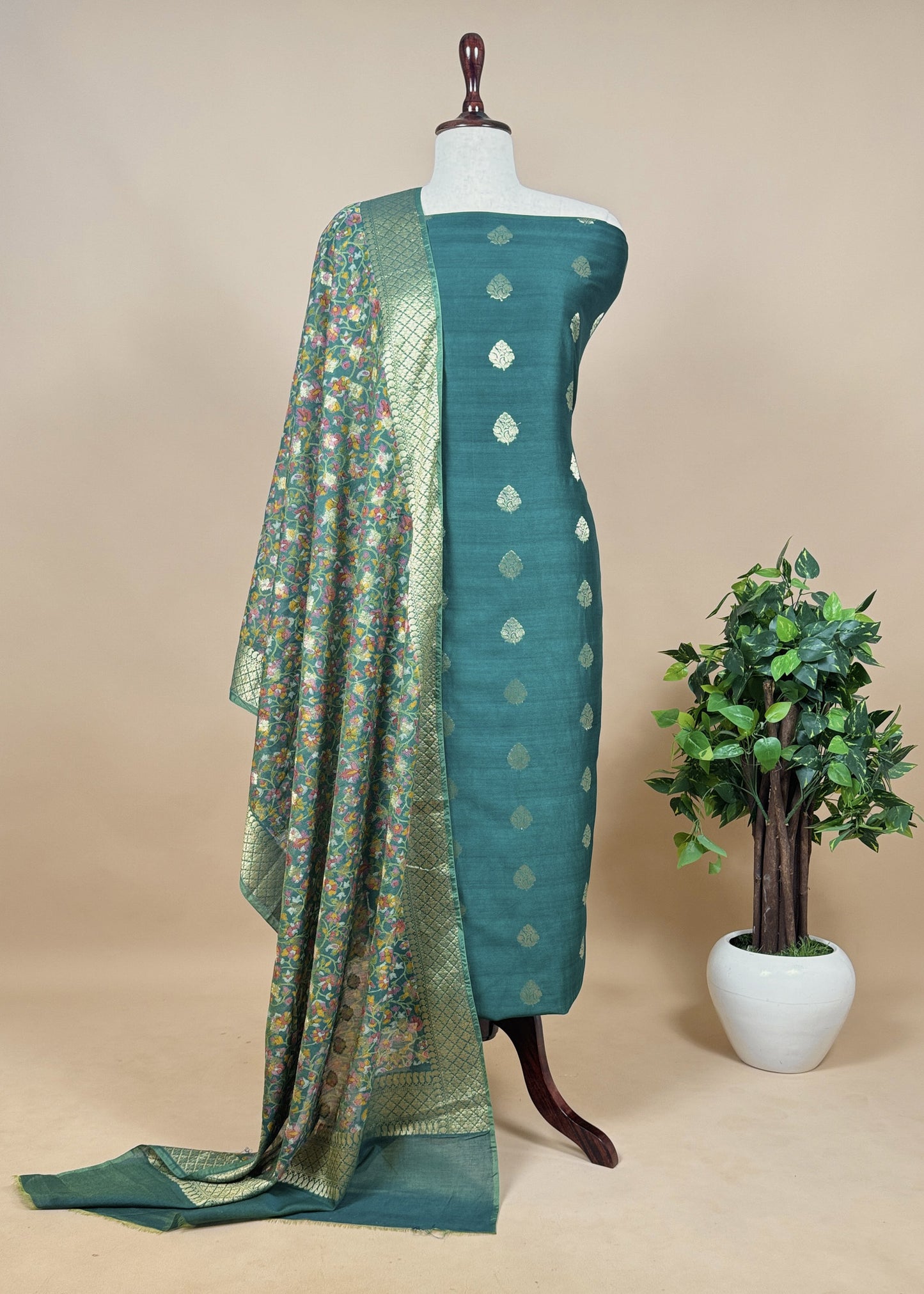 Black Banarasi Suit With Kalamkari Dupatta