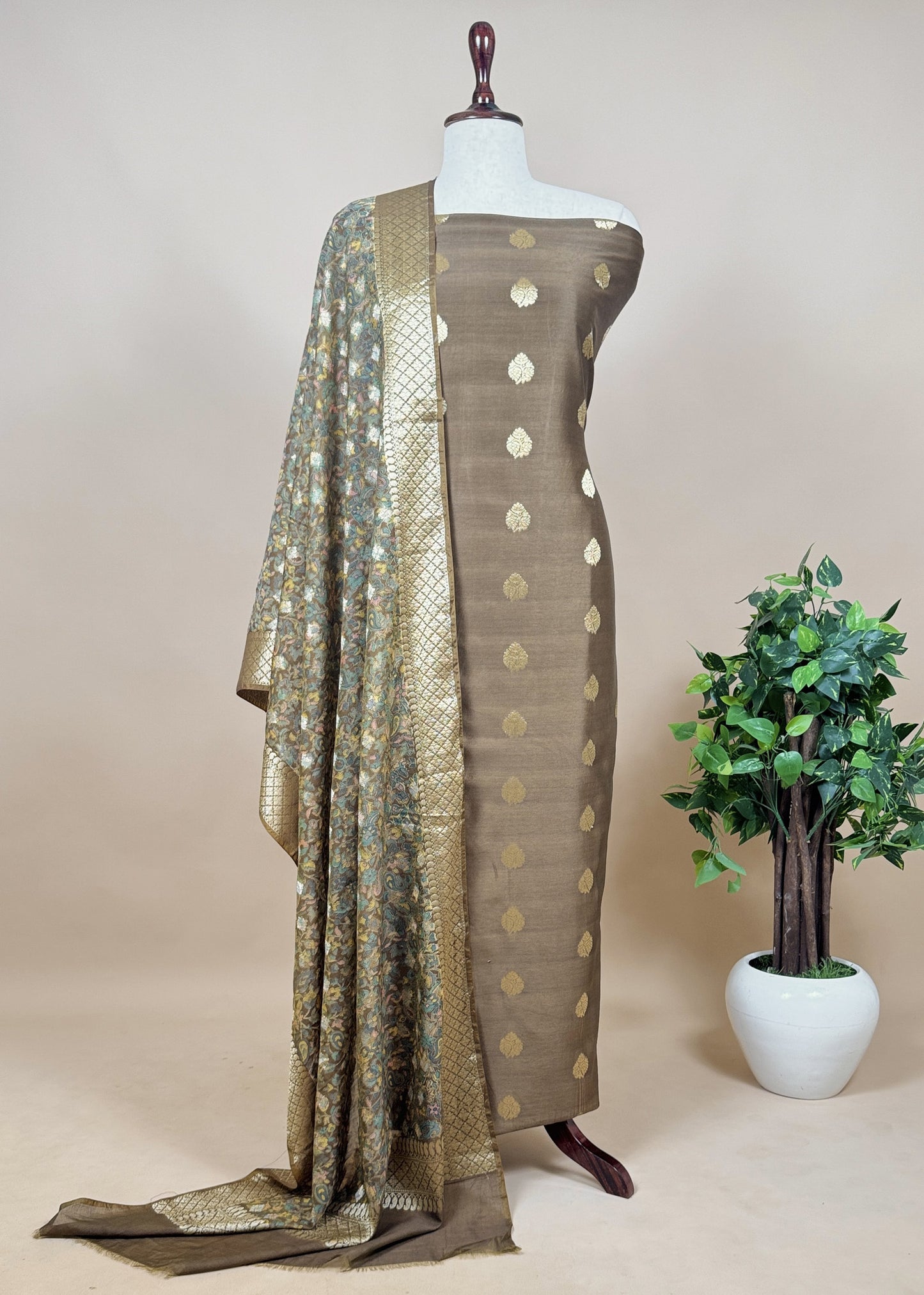 Grey Banarasi Suit With Kalamkari Dupatta