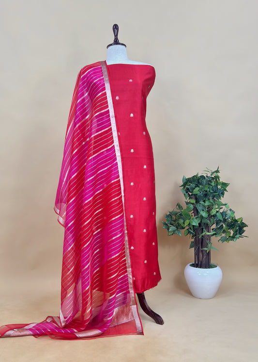 Red Handloom Banarasi Silk Kurta And Kora Silk Dupatta With Kadwa Weaving