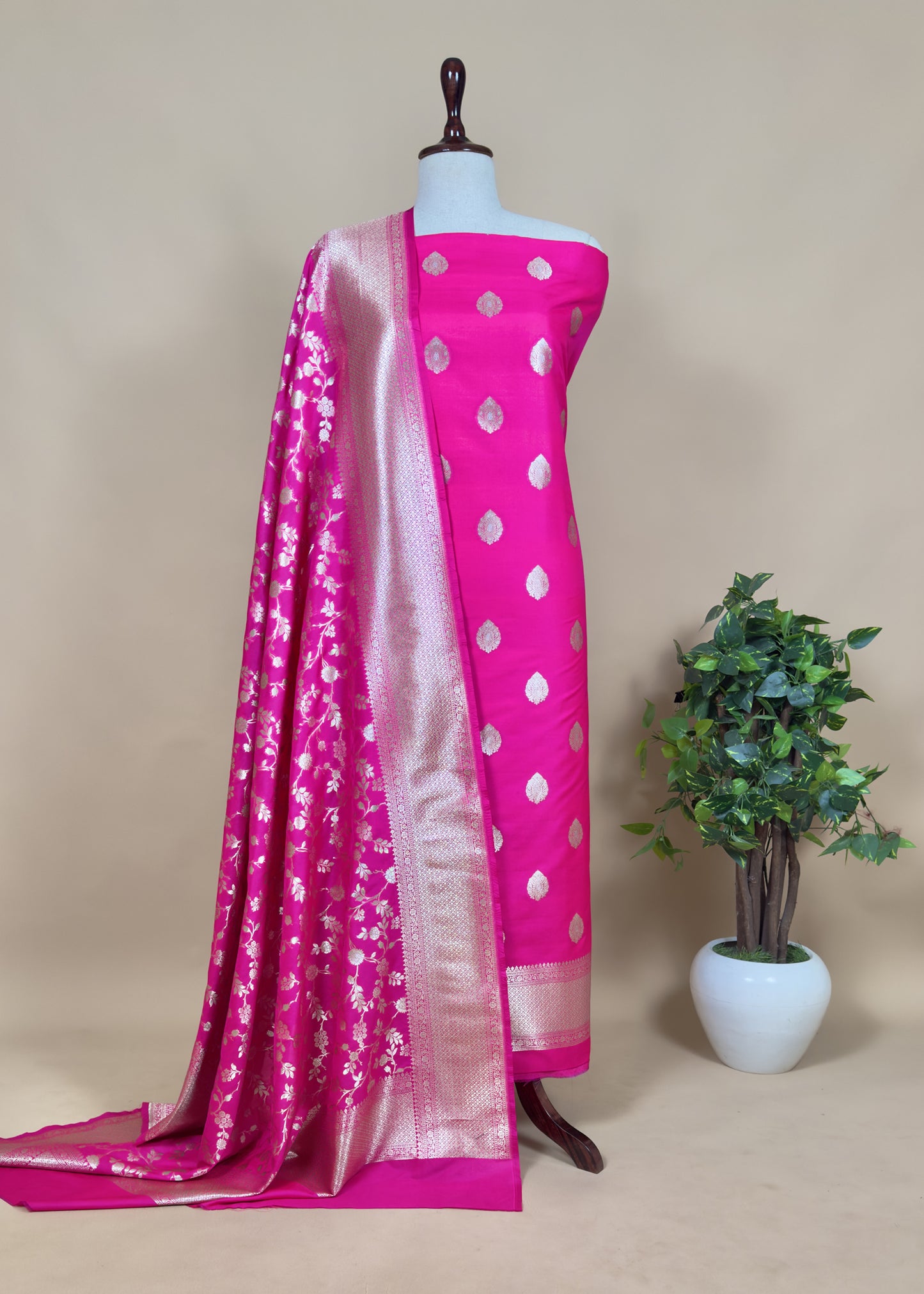 Gajri Pink Silk Suit With Zari Weaving