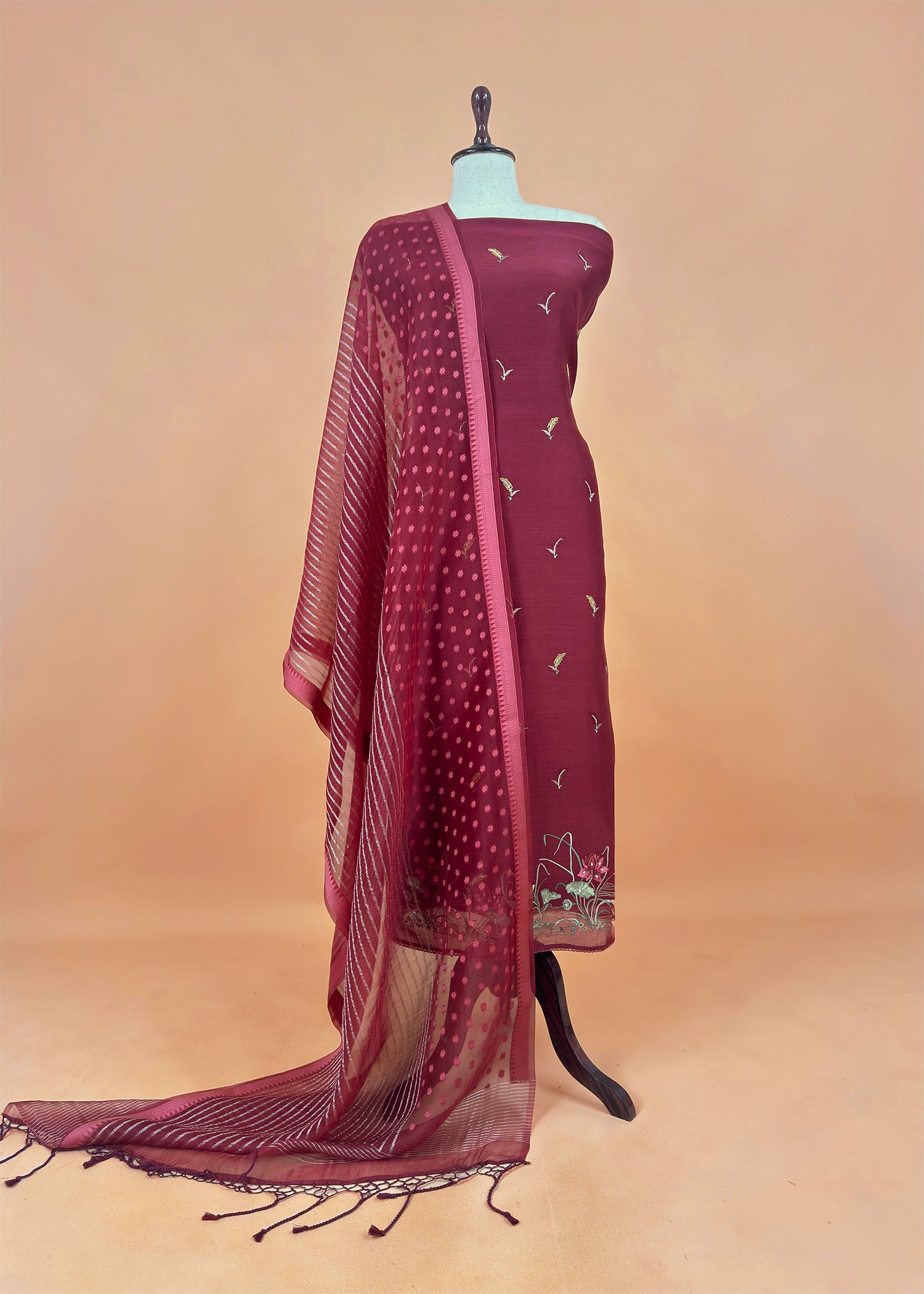 Mulmul suit gifting for women

