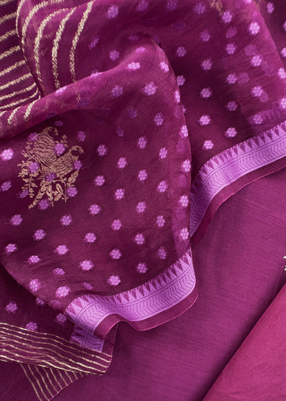 pure mulmul suit with organza dupatta

