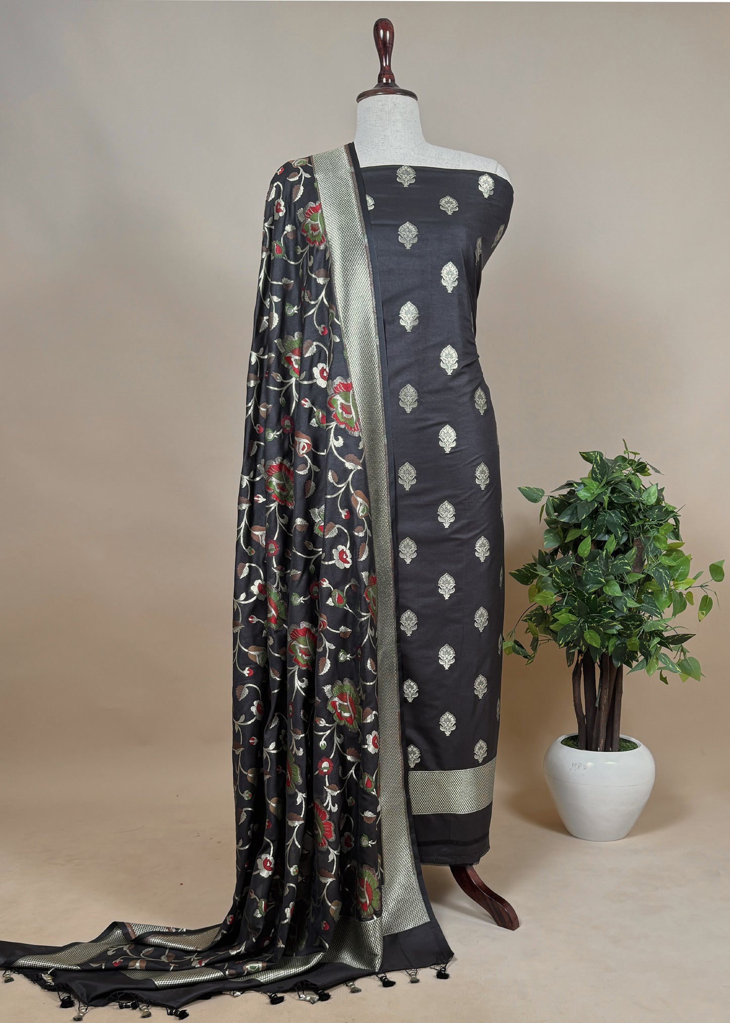 Handloom Phool-Patti Weaving Suit In Katan Silk