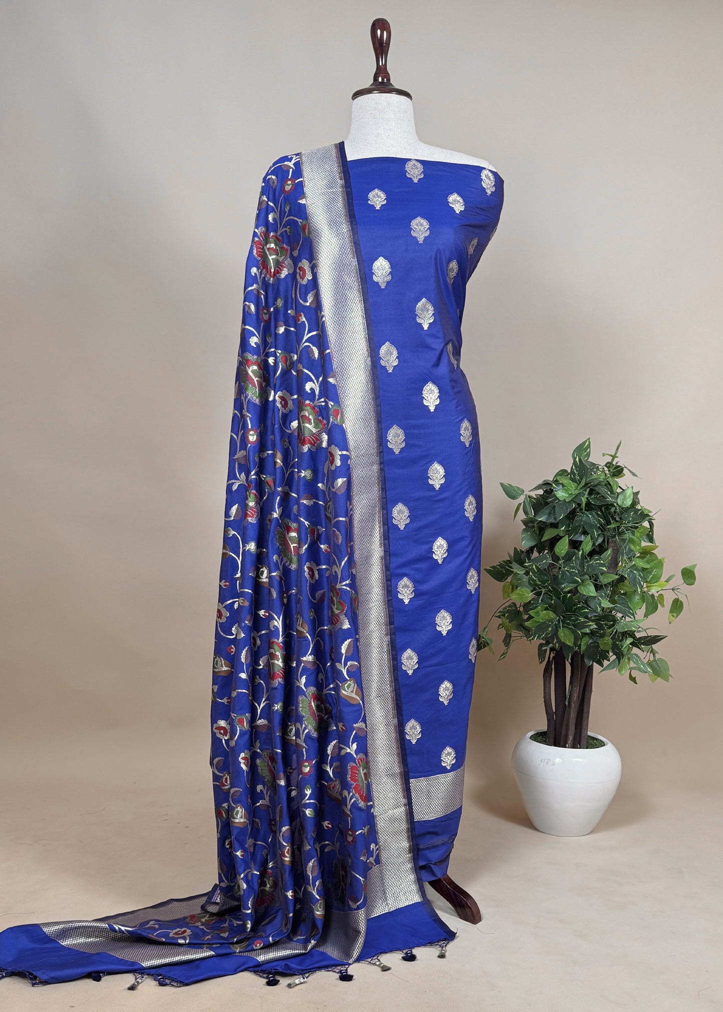 Handloom Phool-Patti Weaving Suit In Katan Silk