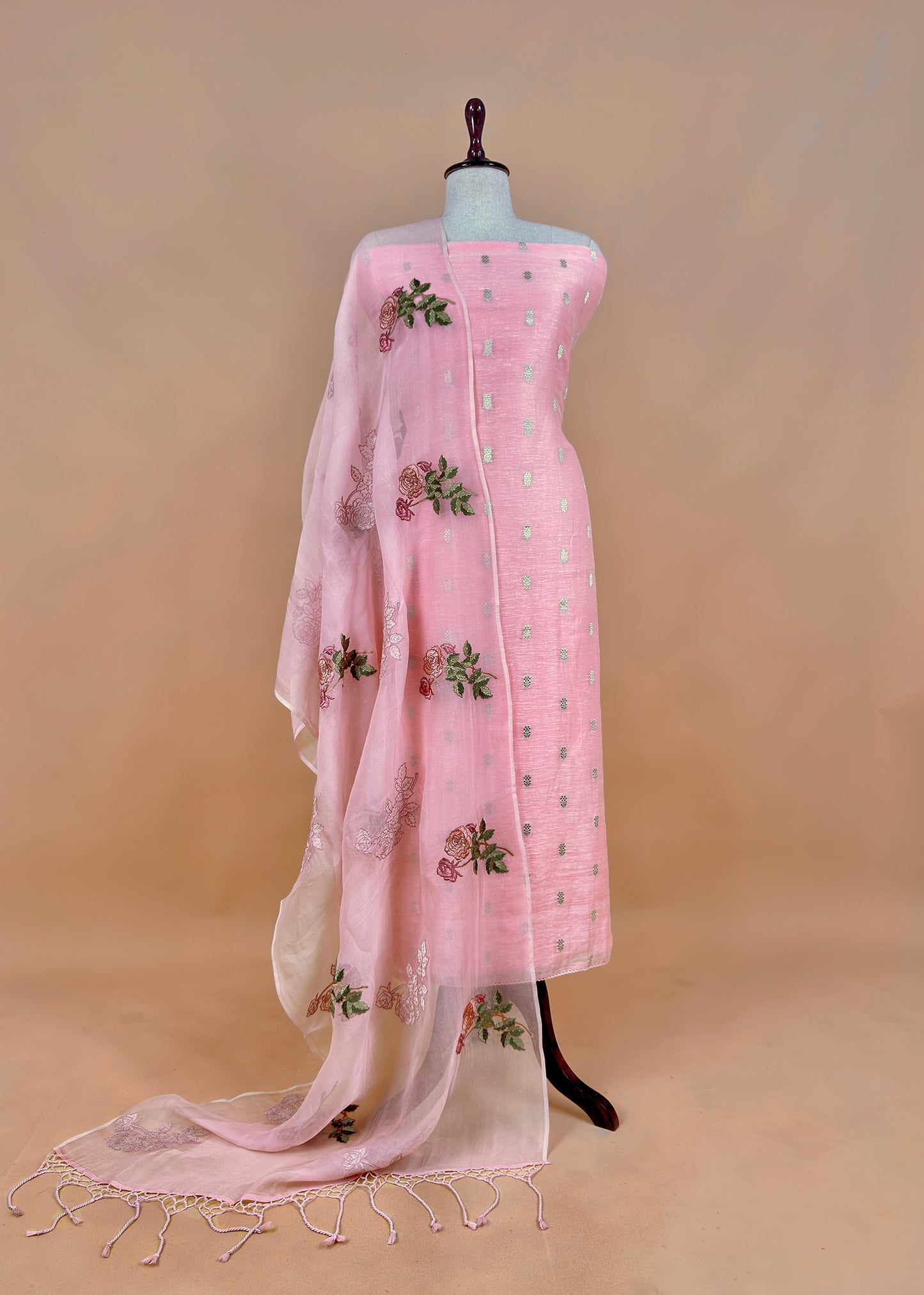 linen unstitched suit gifting for woman

