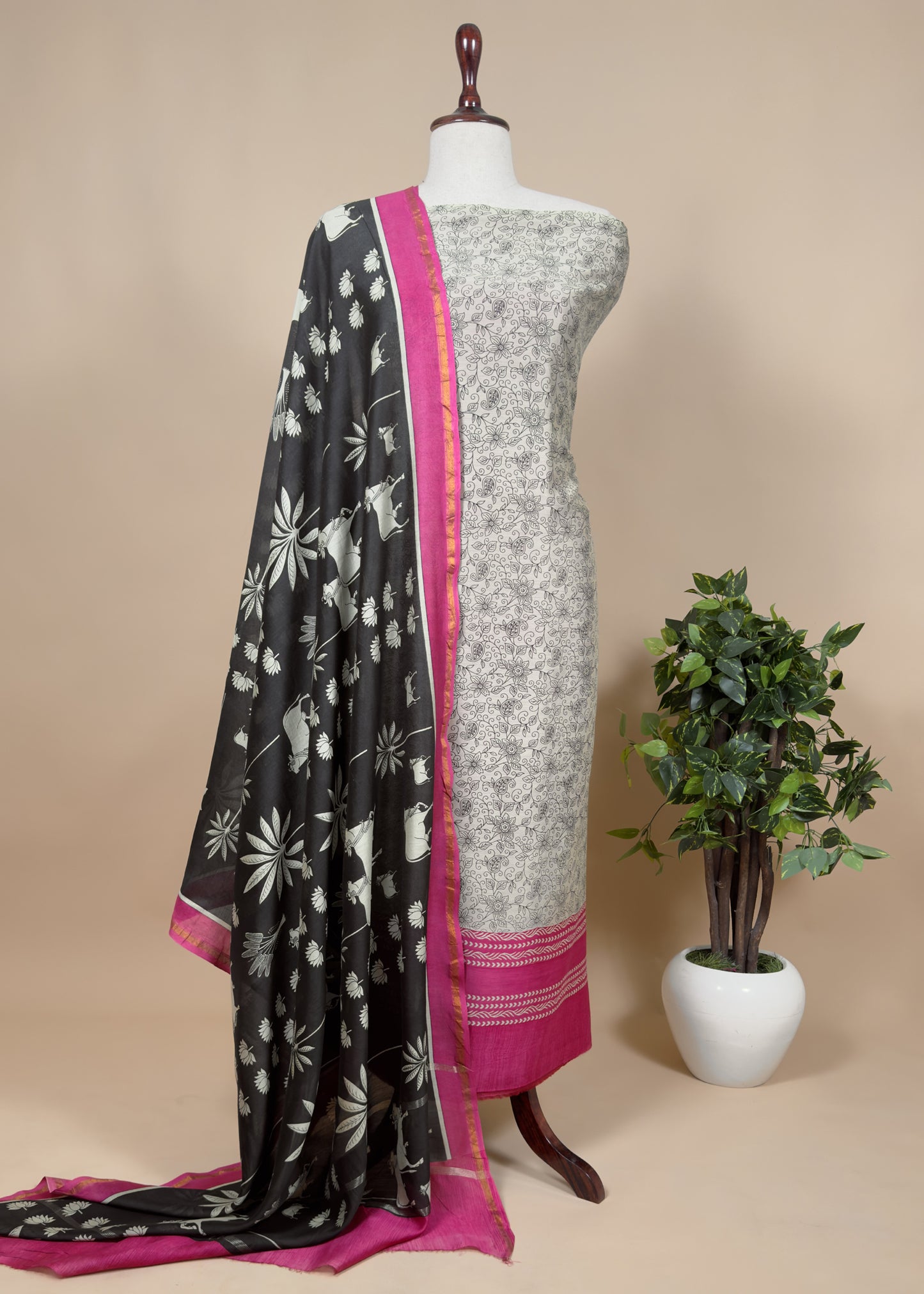 Off White With Pink Maheshwari Silk Suit With Black Pichwai Dupatta