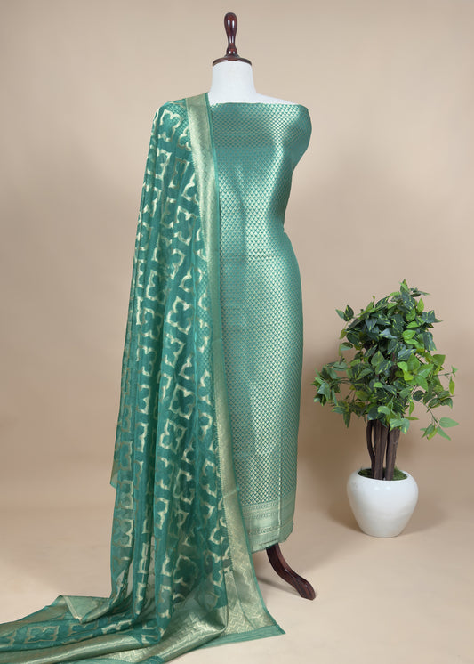 Brocade Kurta With Organza Dupatta