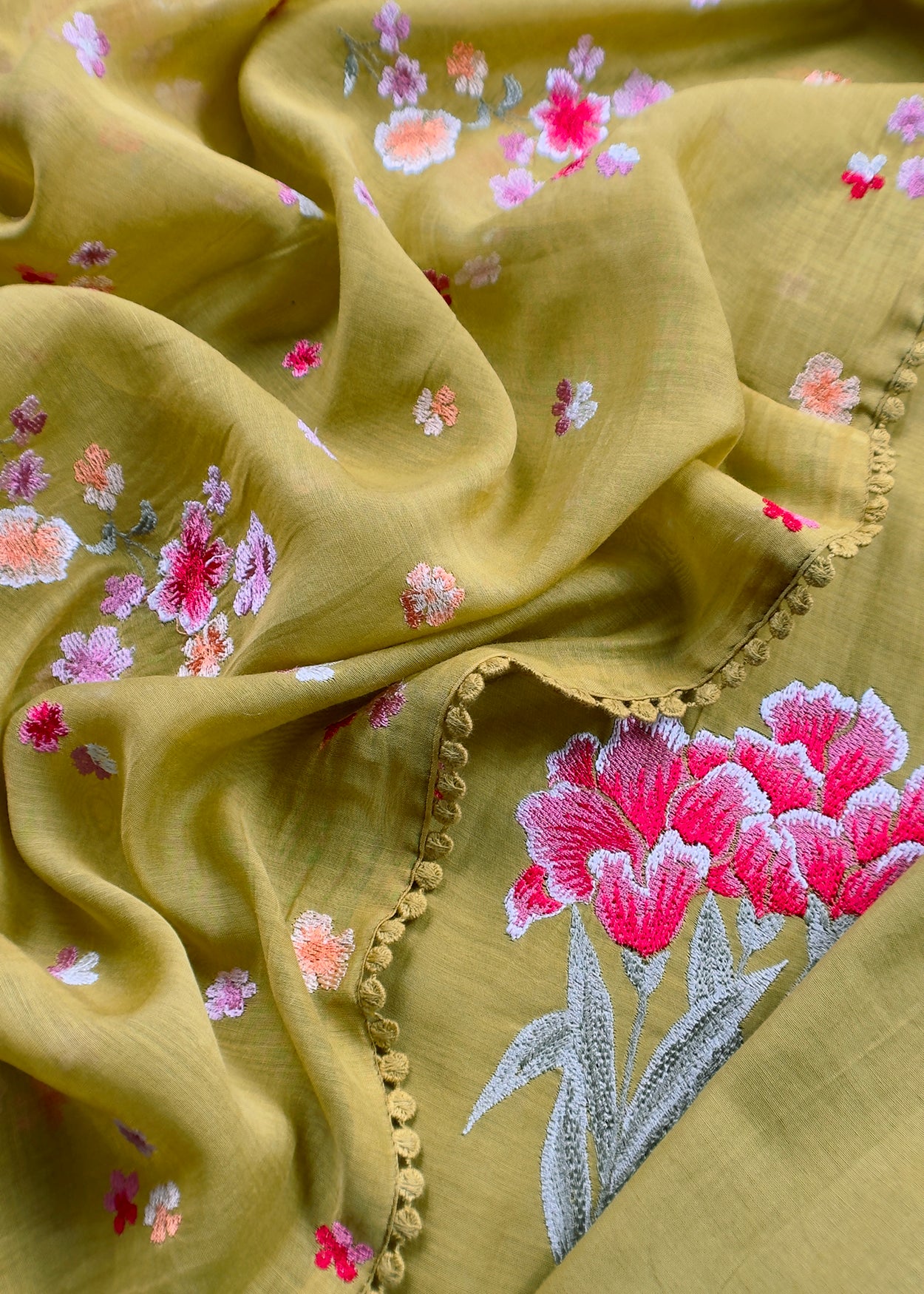 Mehndi Green Handloom Mulmul Kurta With Cross Stitched Embroidery