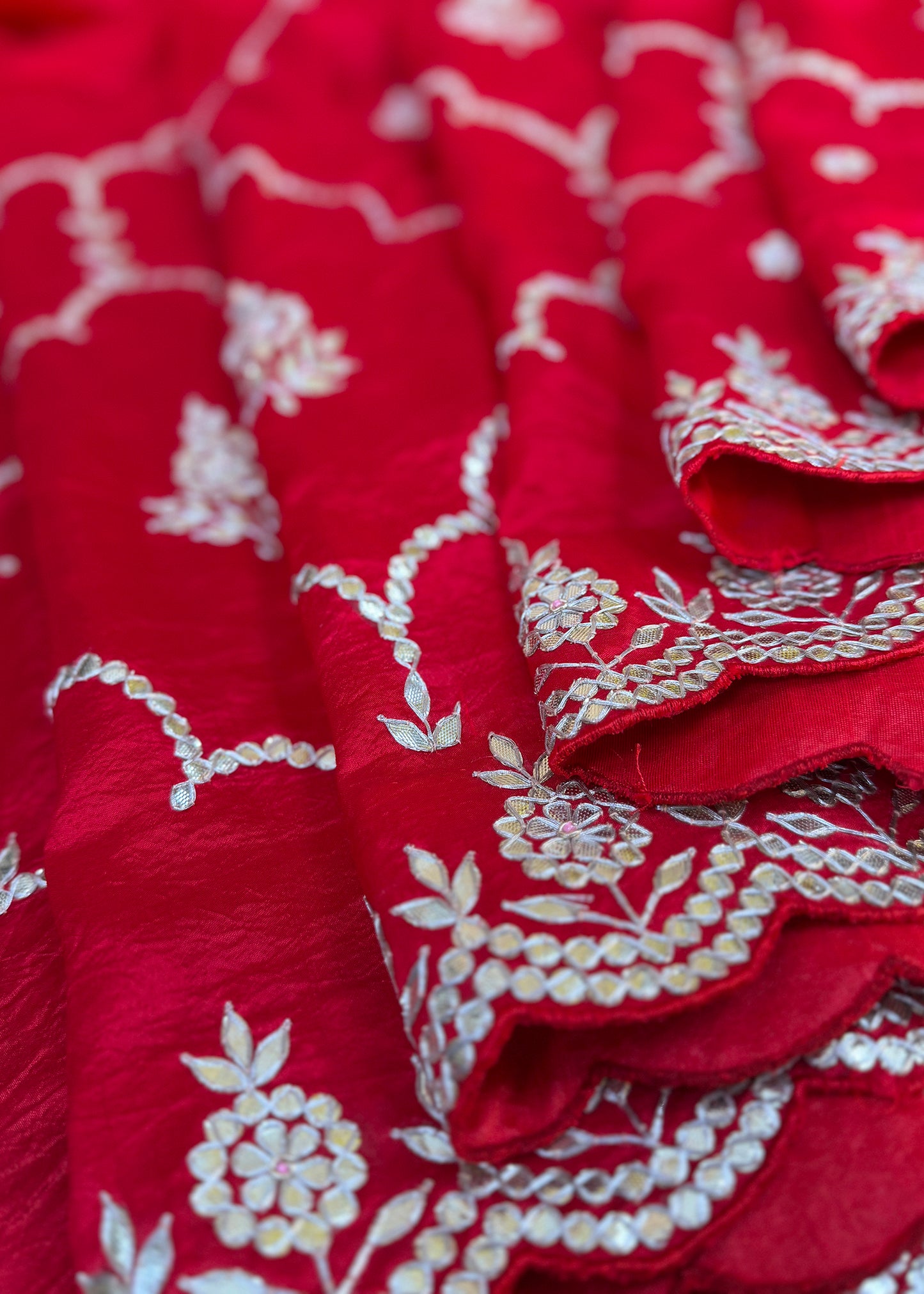 Red Handloom Silk Saree With Bandhani And Gota Patti Work