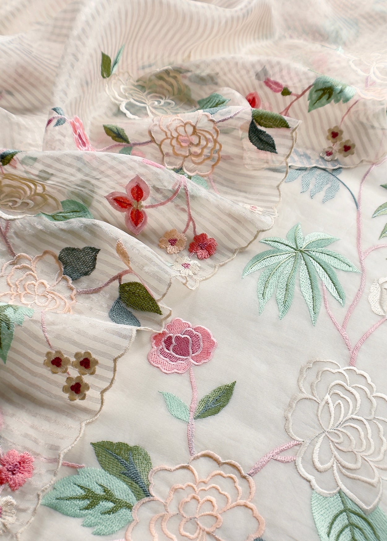 Luxury handloom organza suit with dupatta