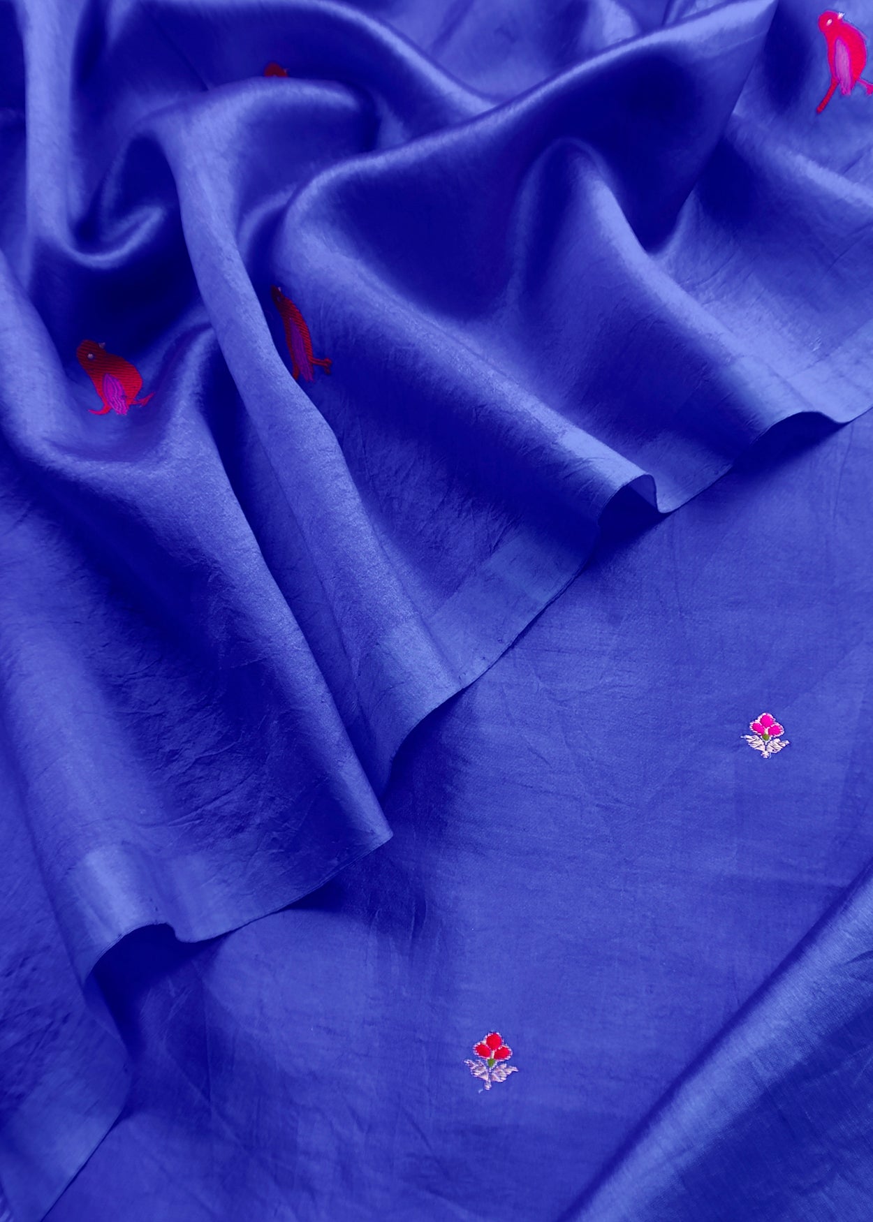 Festive wear silk unstitched suit with kadwa weaving

