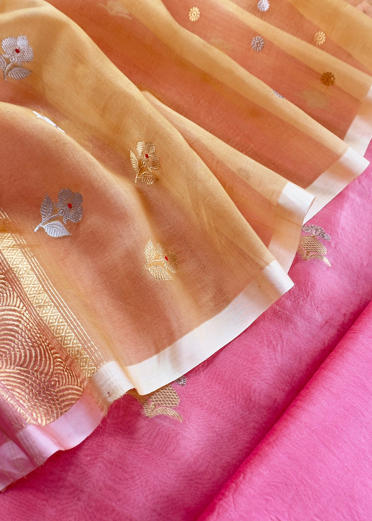 Taffy Pink Handloom Banarasi Silk Kurta And Kora Silk Dupatta With Kadwa Meenakari Weaving