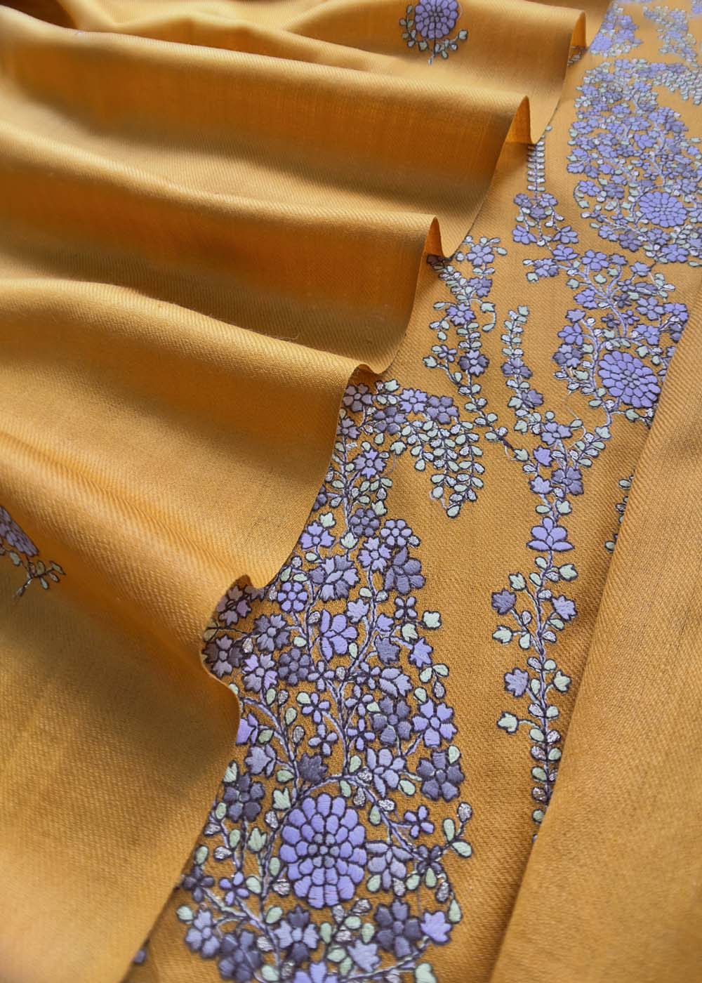 Dupatta Borders with Detailed Embroidery