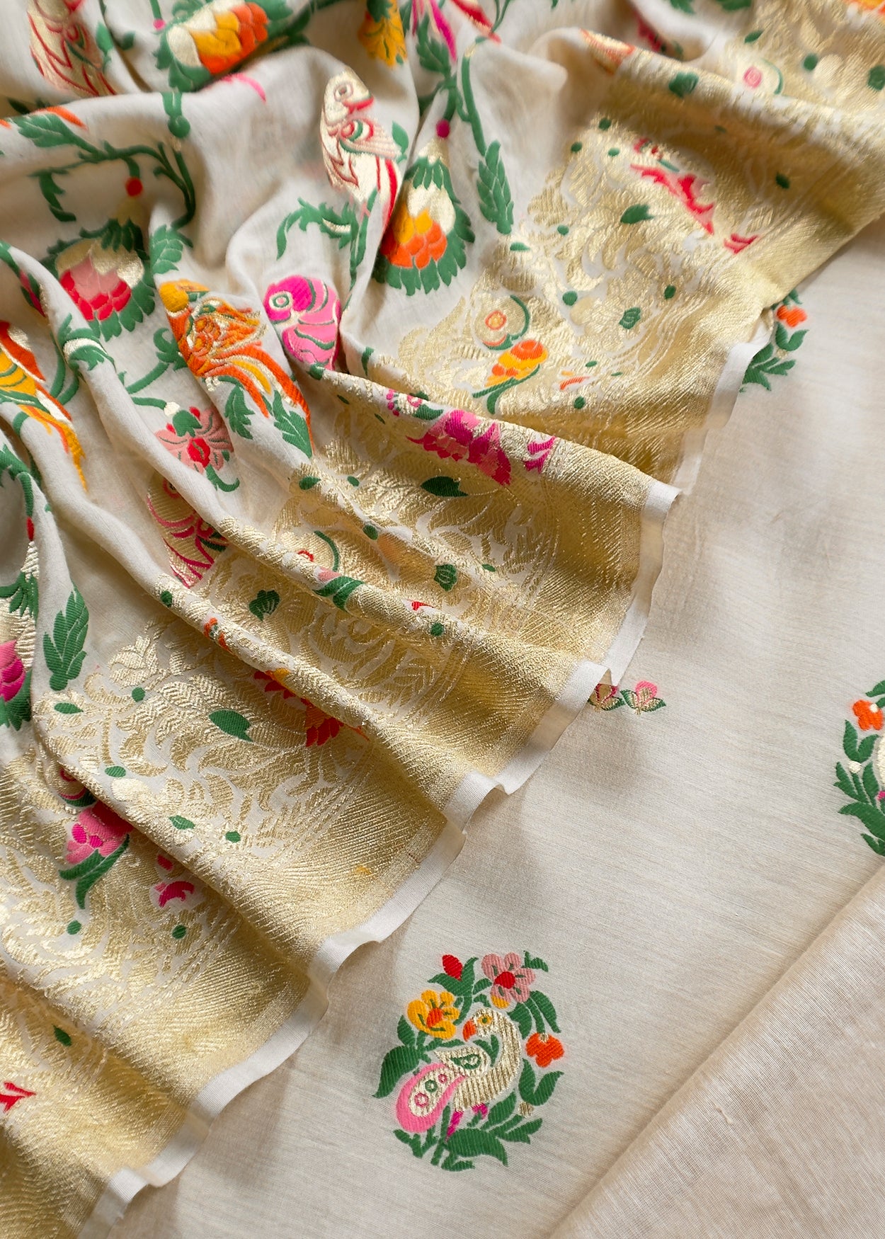 Handloom munga suit with kadwa alfi weaving

