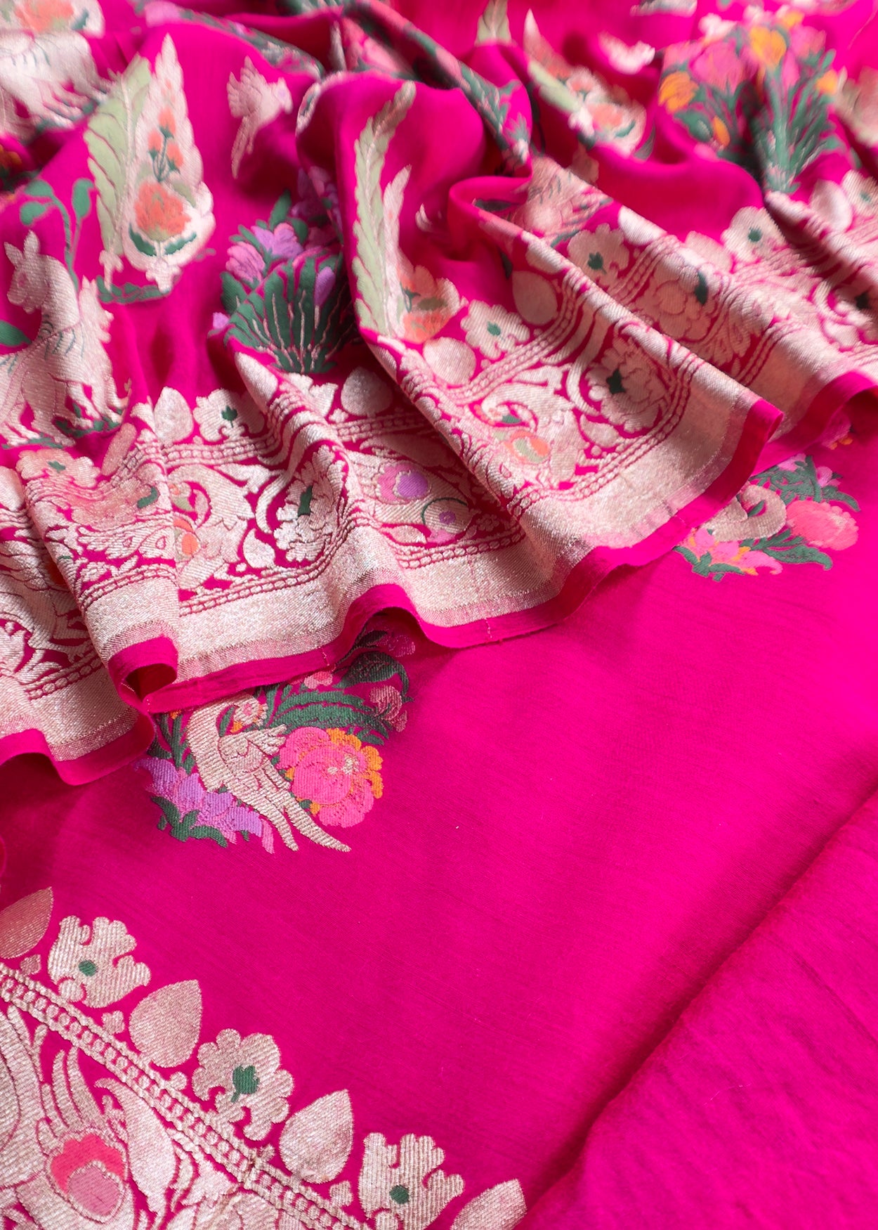 Shop designer munga suit for party and wedding celebration


