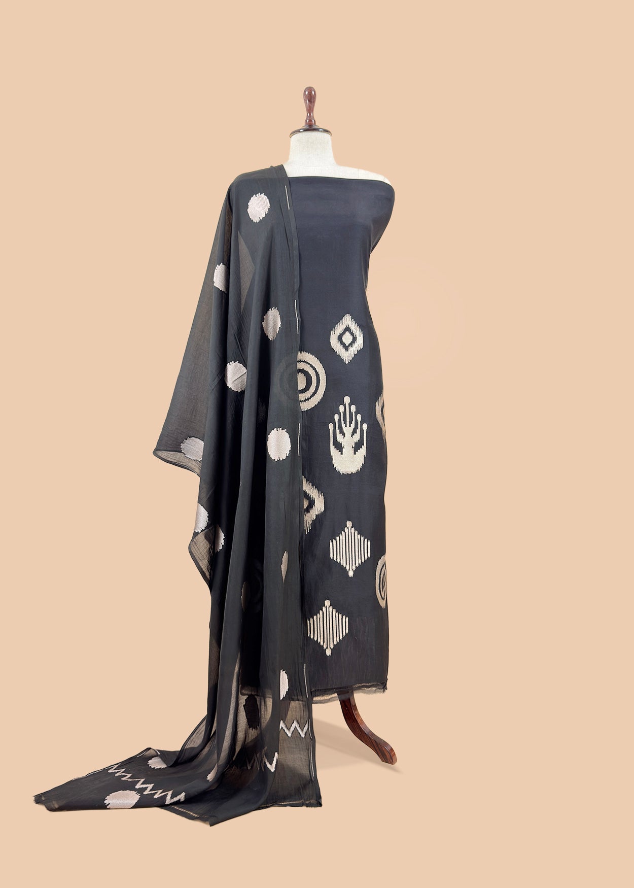 Luxury handloom silk suit with dupatta

