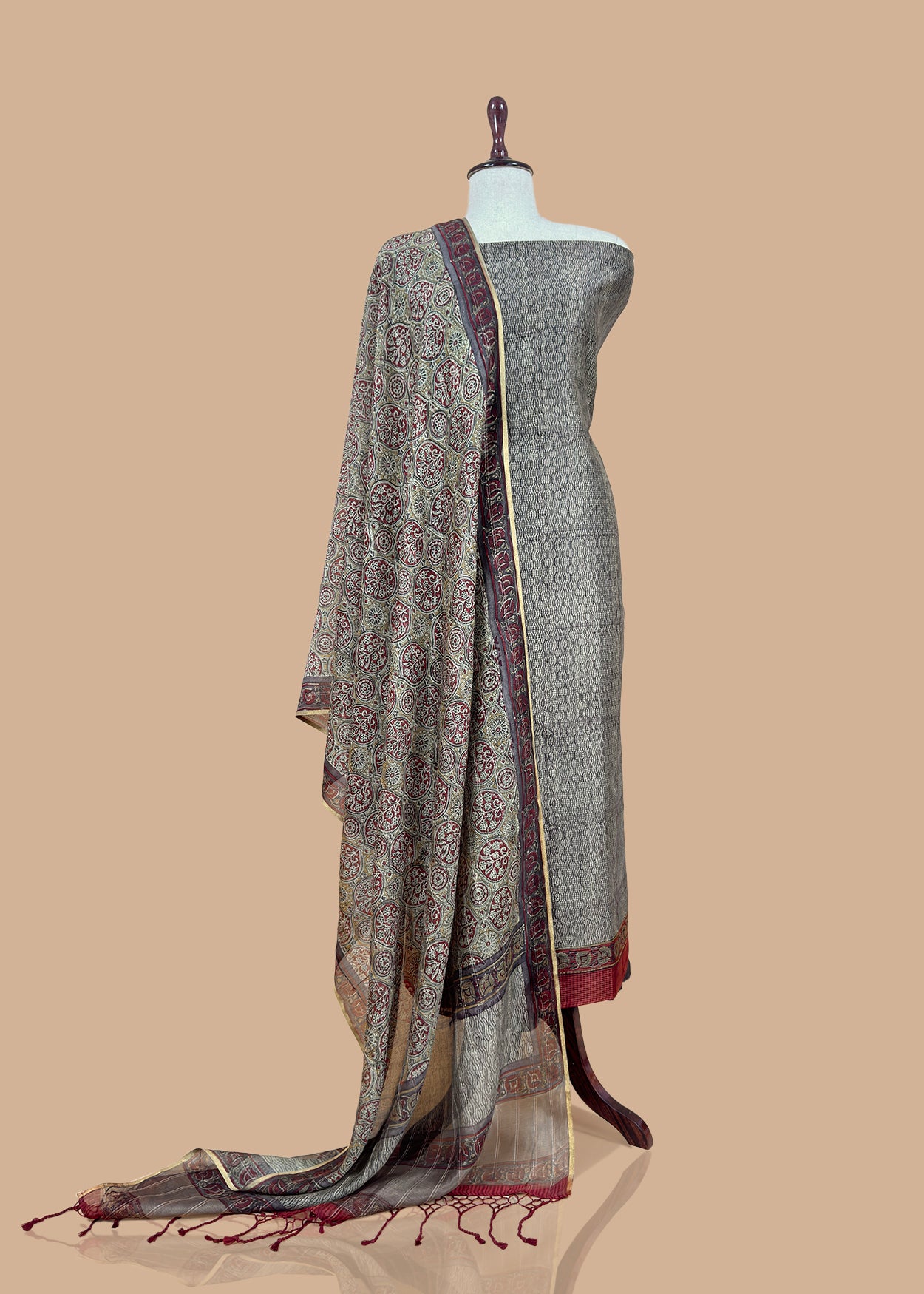 Office wear chanderi suit at the best price

