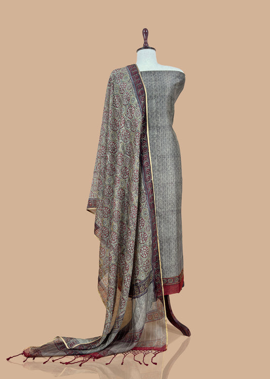 Office wear chanderi suit at the best price

