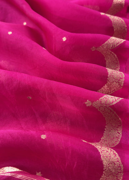 Pink Handloom Silk Kurta And Ombre Kora Silk Dupatta With Meenakari Weaving