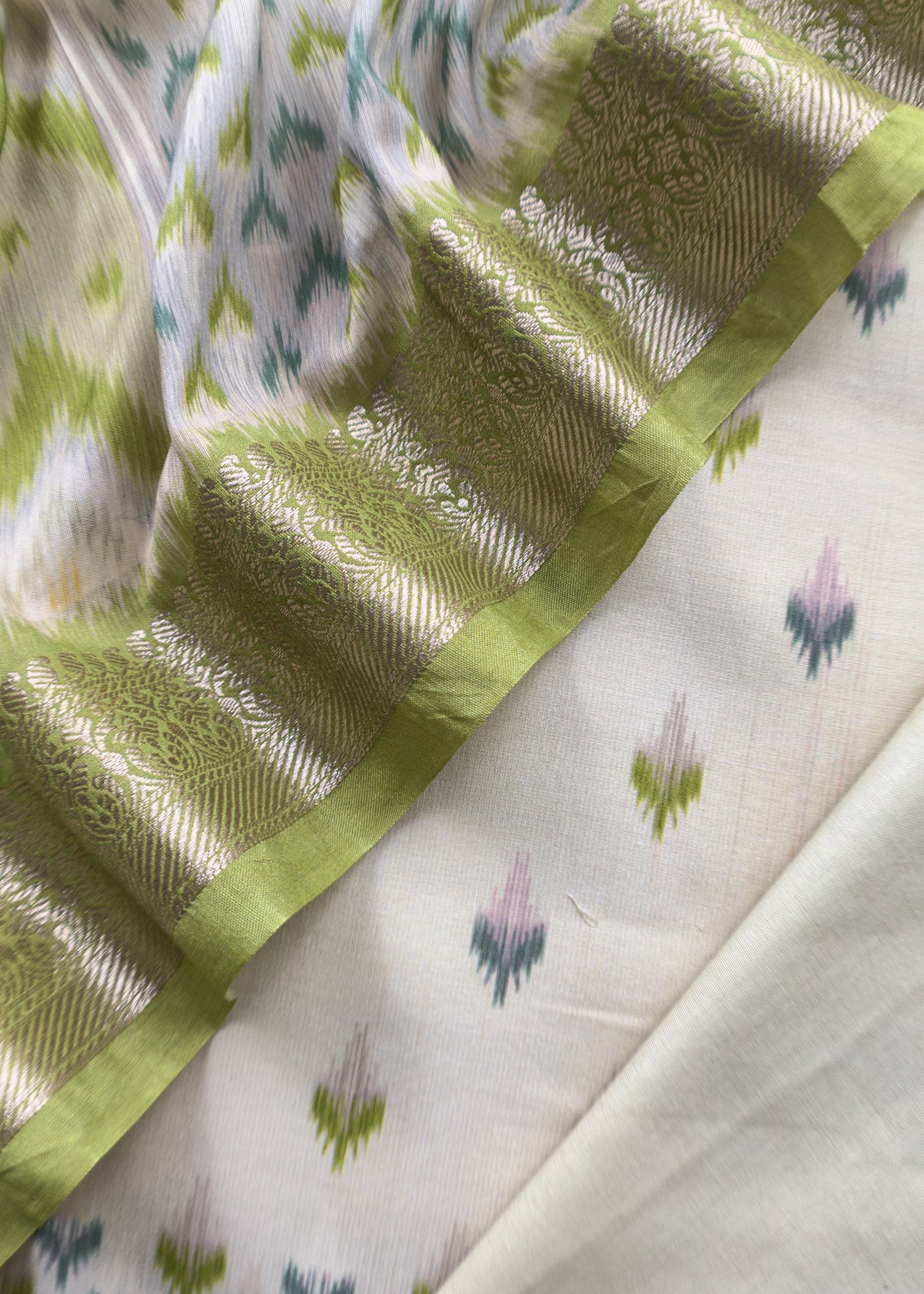 Emerald Green Handloom Ikkat Chanderi Suit Fabric With Maheshwari Border