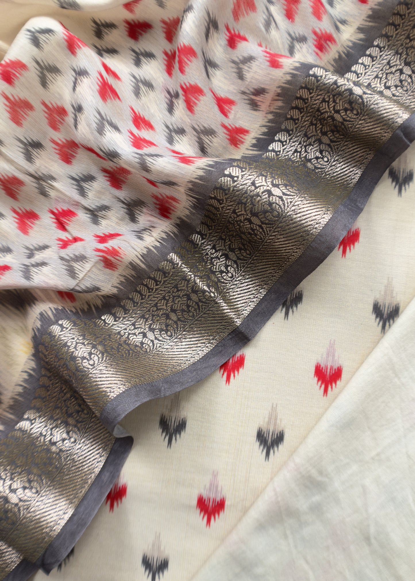 White And Red  Handloom Ikkat Chanderi Suit Fabric With Maheshwari Border