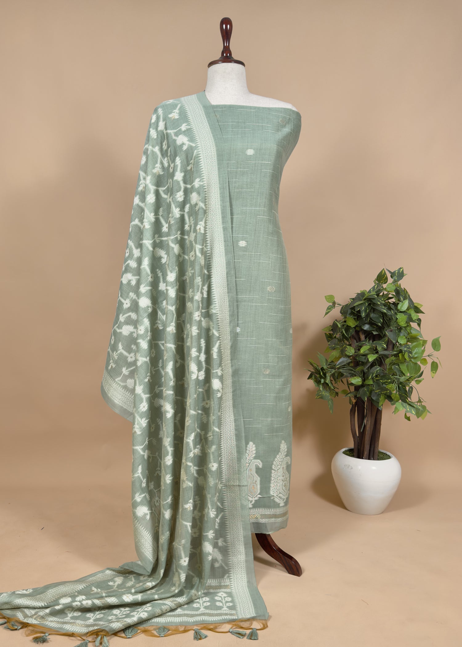 buy jamdani unstitched suit with dupatta

