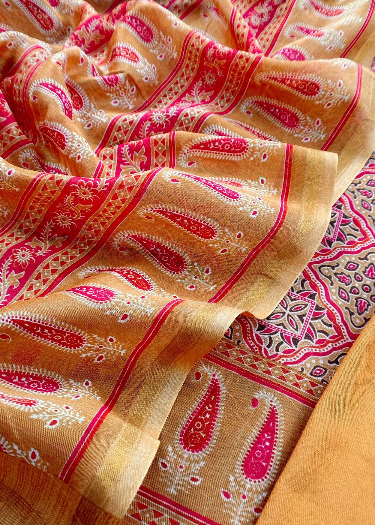 Maheshwari silk suit gifting for women

