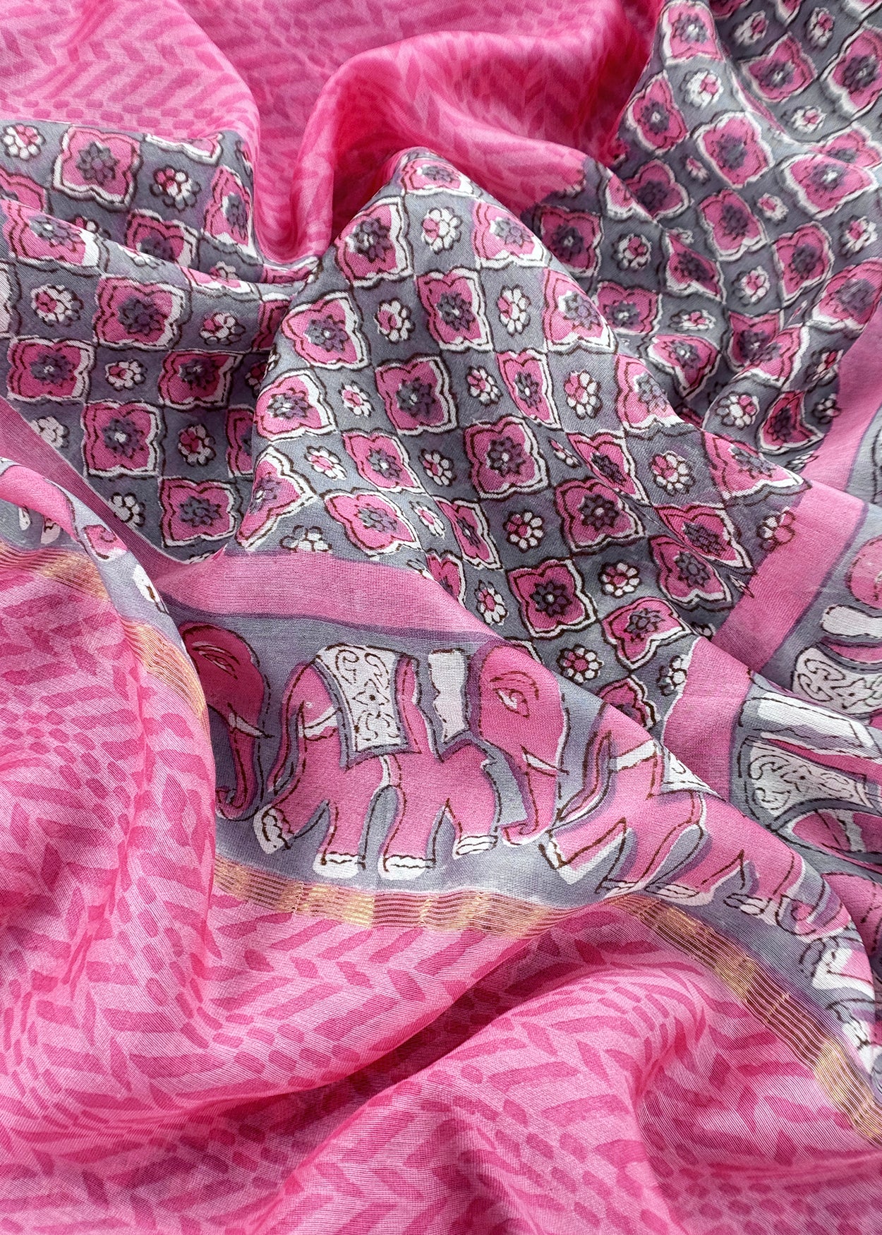 Mulmul suit gifting for women

