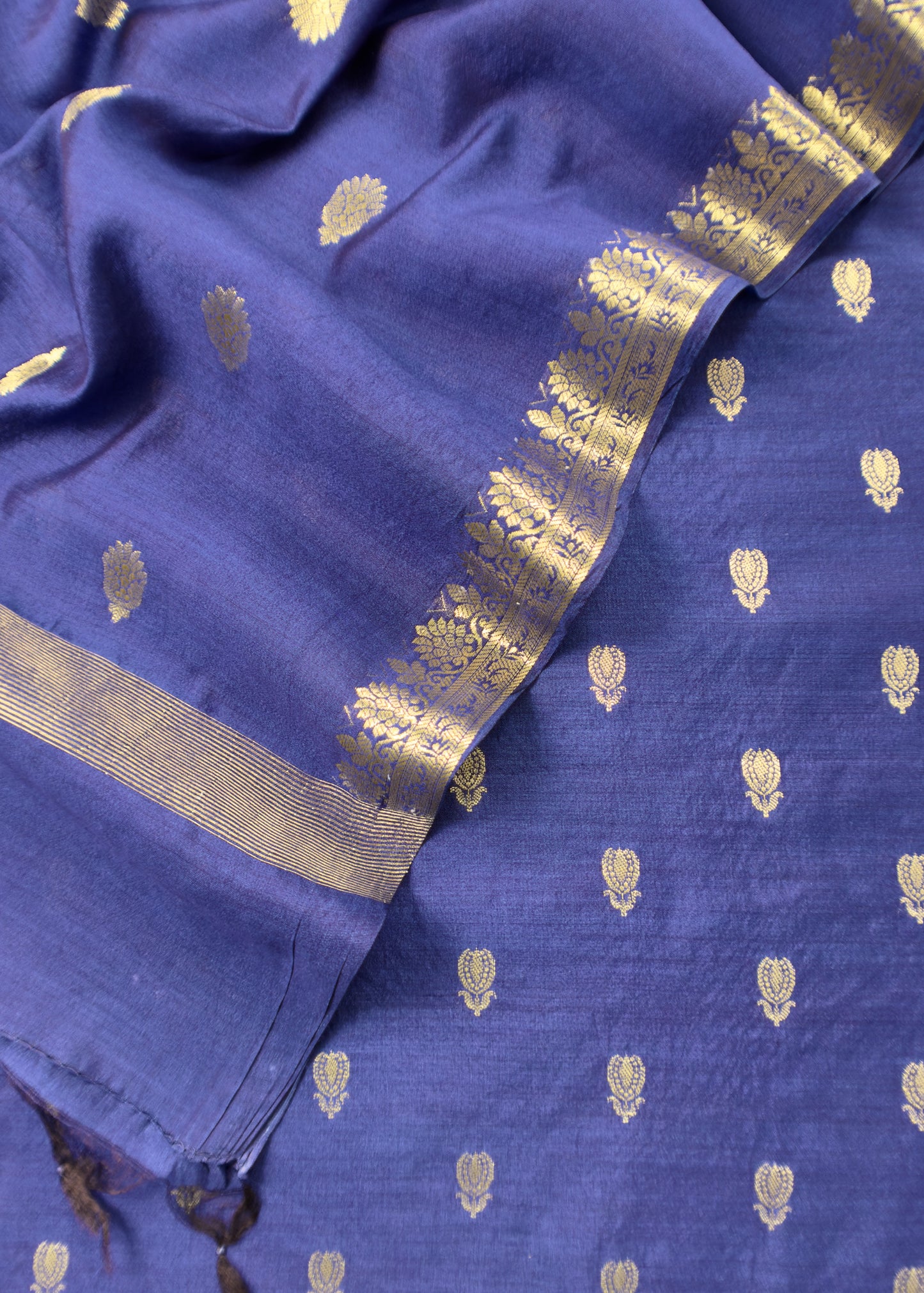 Handloom Munga Silk Suit With Zari Weaving