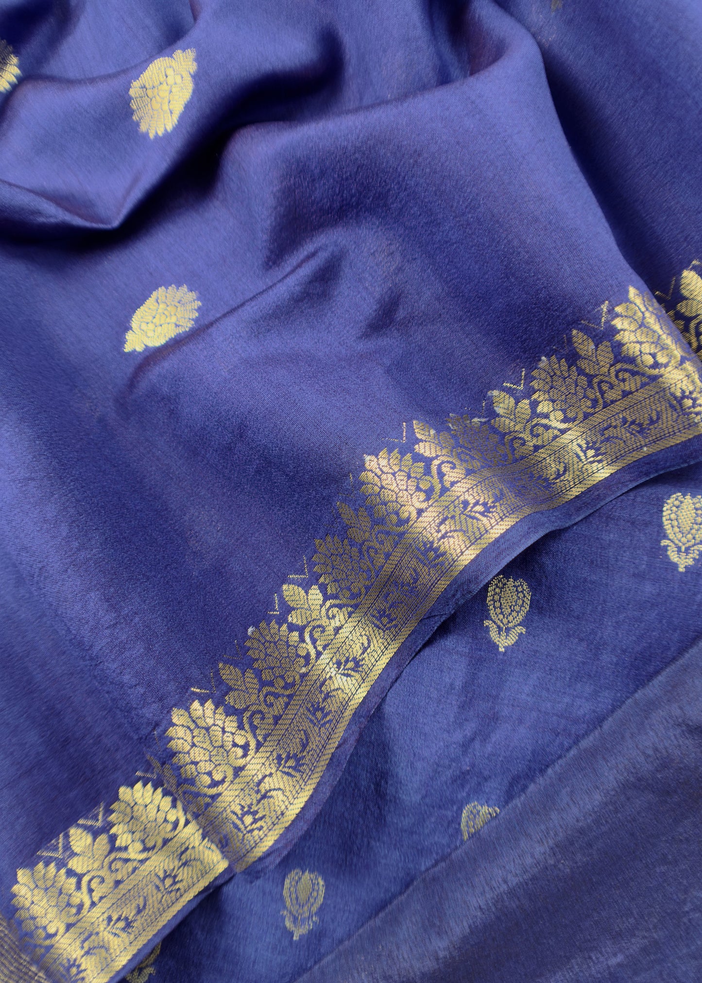 Handloom Munga Silk Suit With Zari Weaving