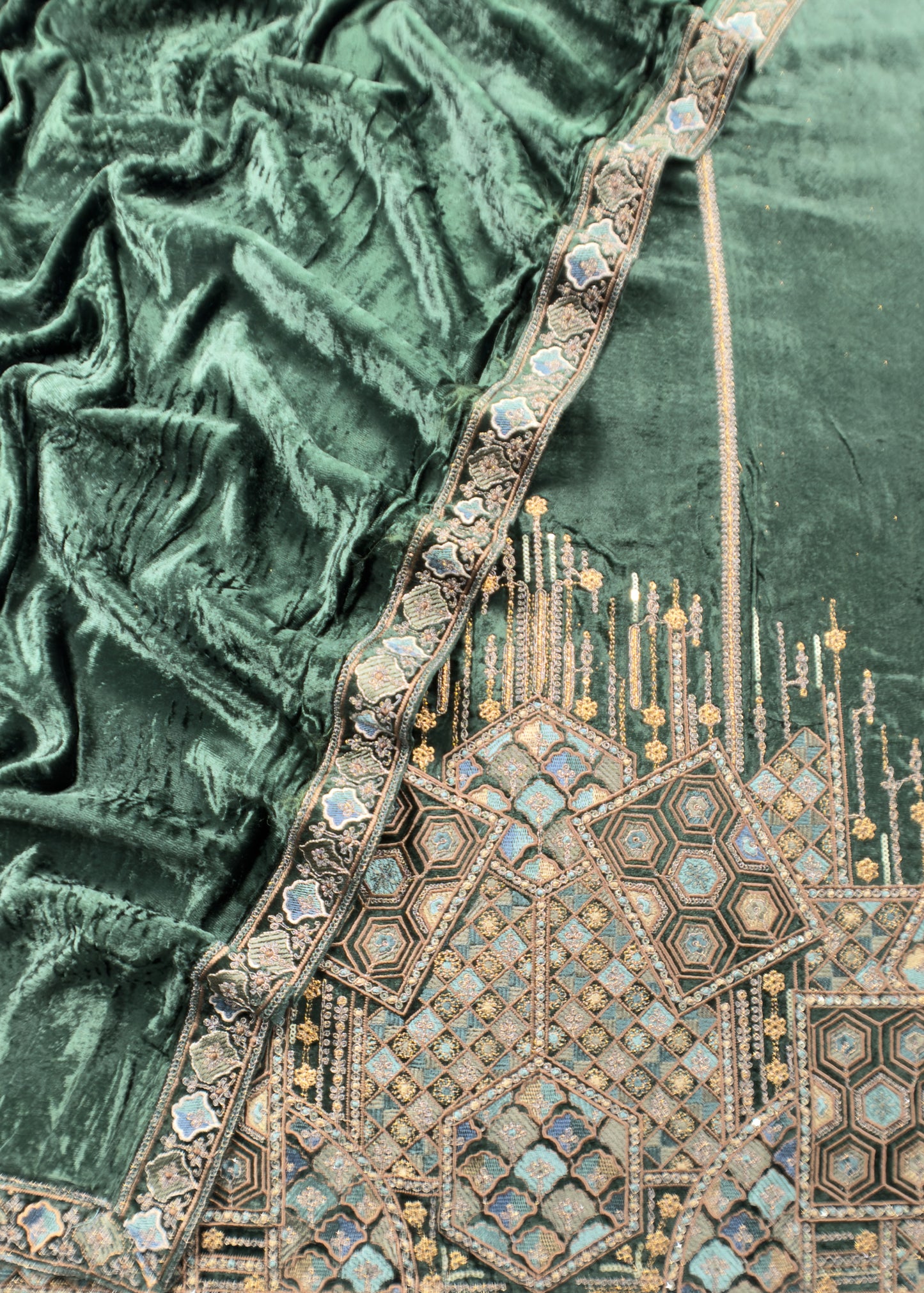 Green  Embroidered Velvet Suit Set