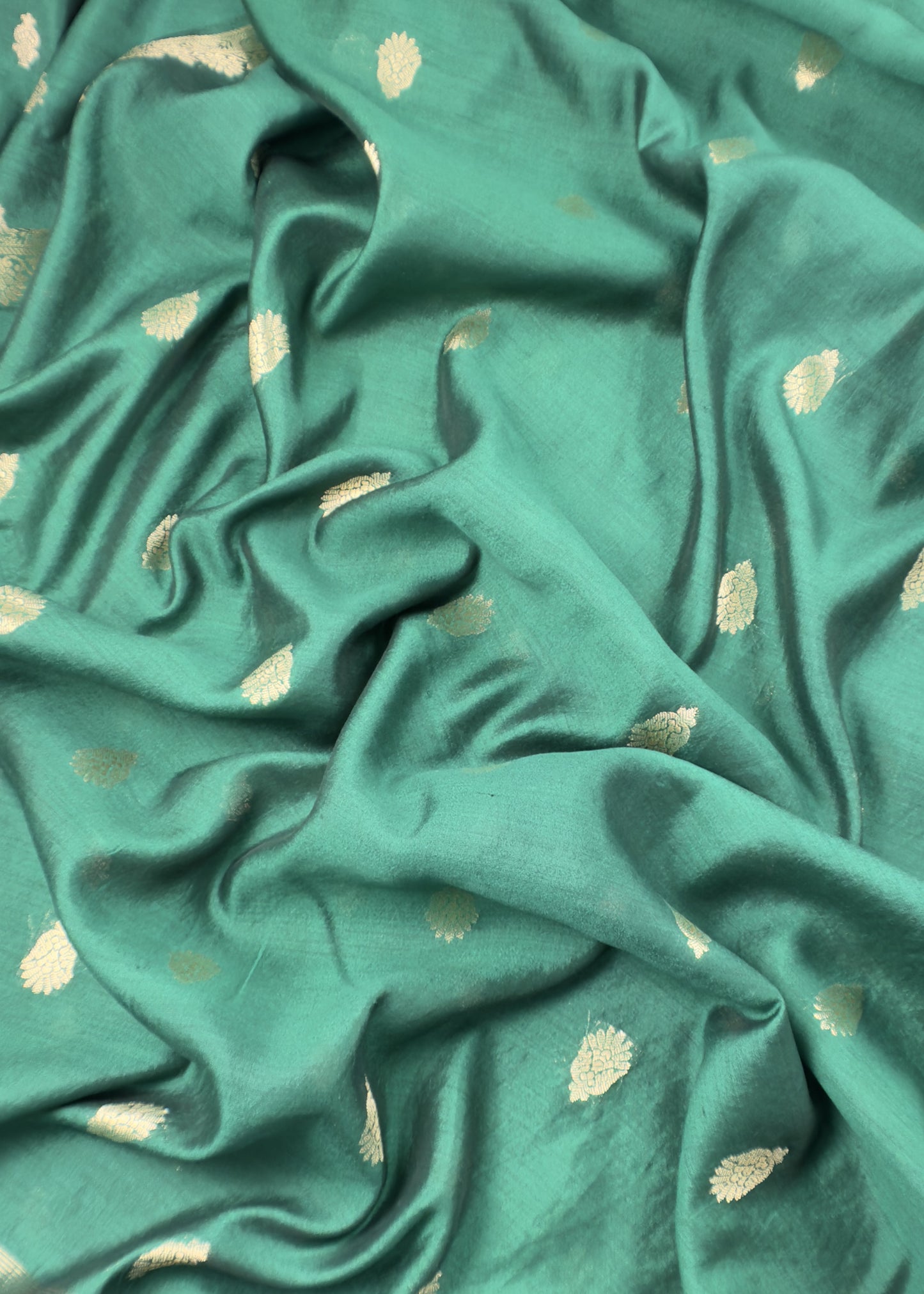 Green Handloom Munga Silk Suit With Zari Weaving