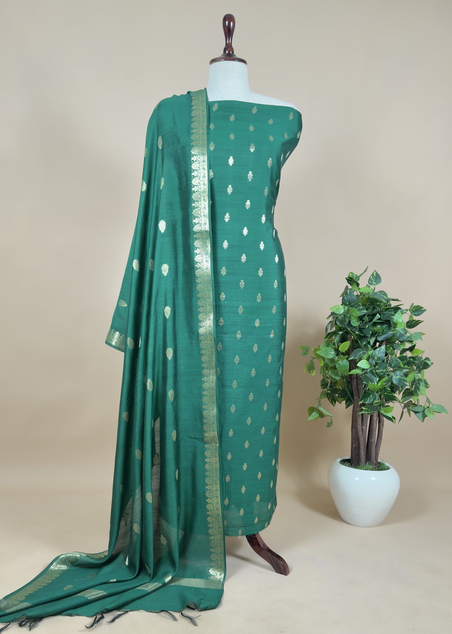 Green Handloom Munga Silk Suit With Zari Weaving