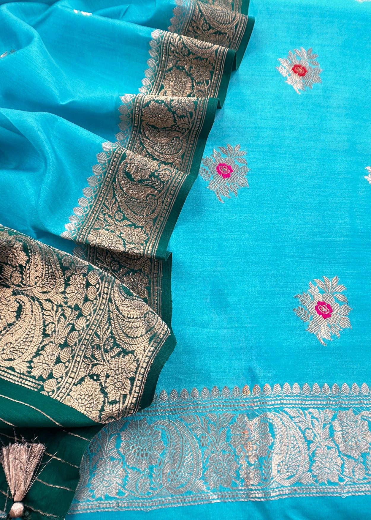 Blue Green Handloom Banarasi Silk Kurta With Kadwa Meenakari Weaving