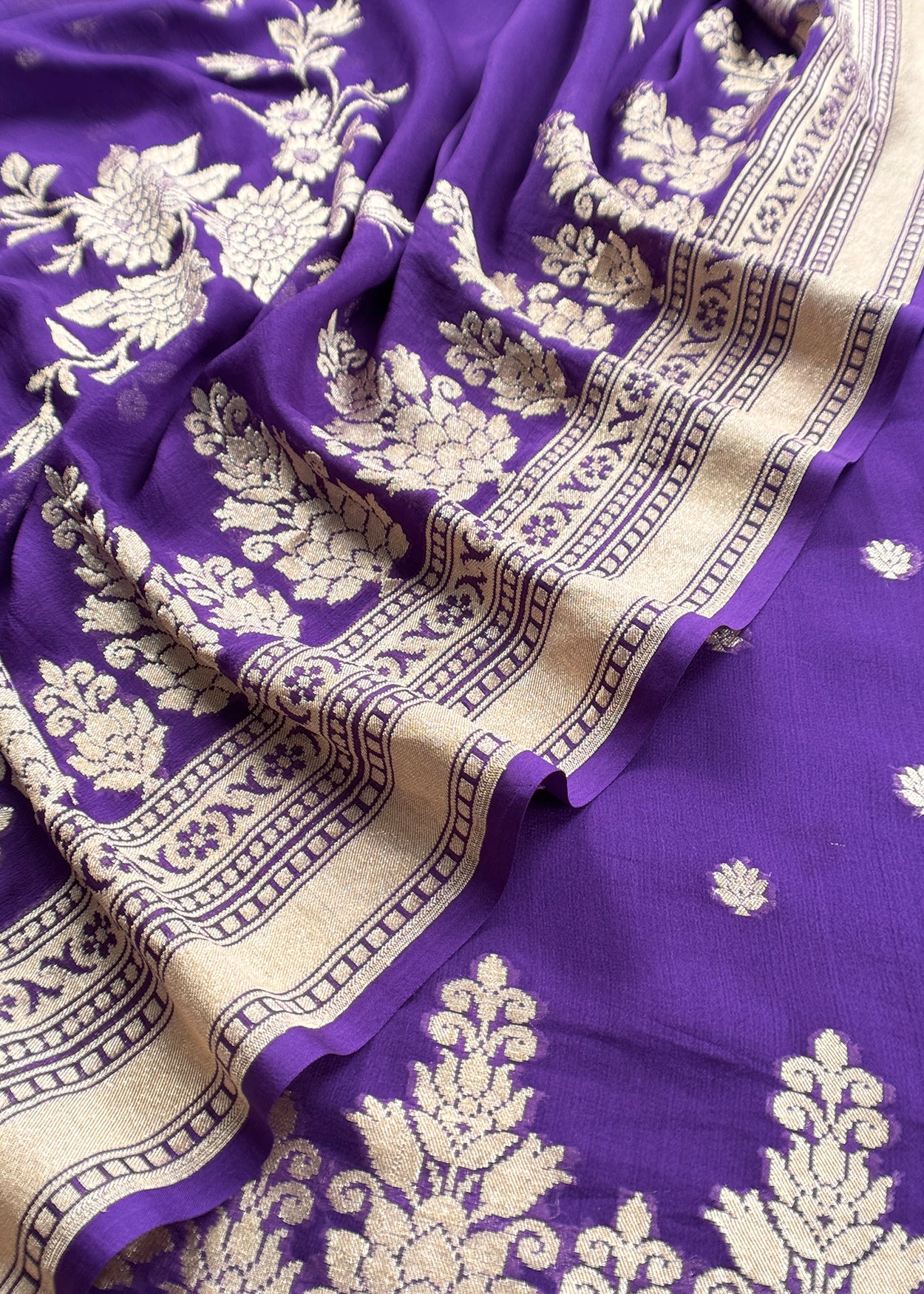 Buy wedding wear suit in munga silk fabric

