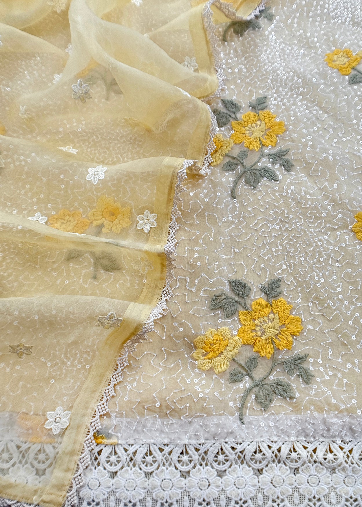 Premium quality organza unstitched suit with chiffon dupatta

