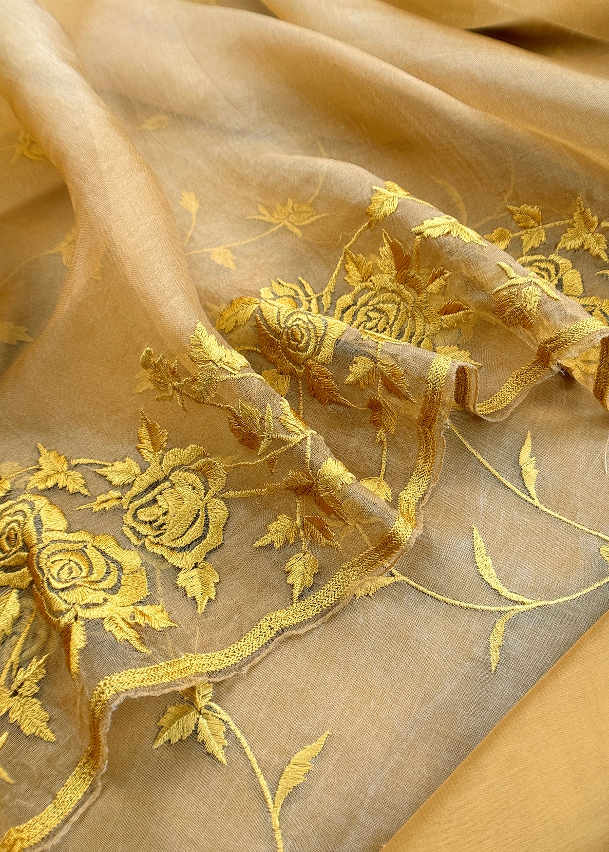 Organza suit for bridal trousseau at the best price


