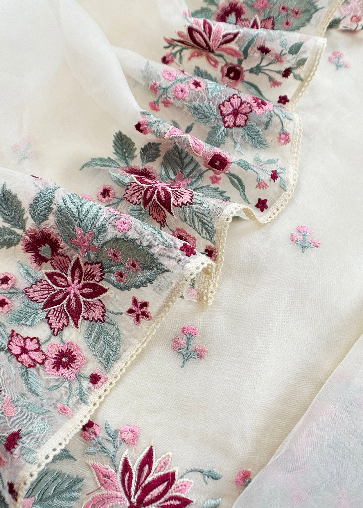 Indian traditional wear unstitched organza fabric


