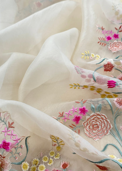 Pure organza suit with parsi thread embroidery

