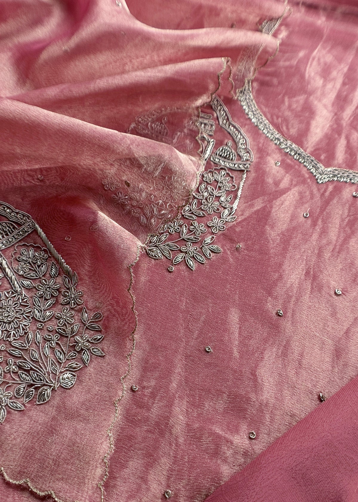 Tissue unstitched suit set at the best price


