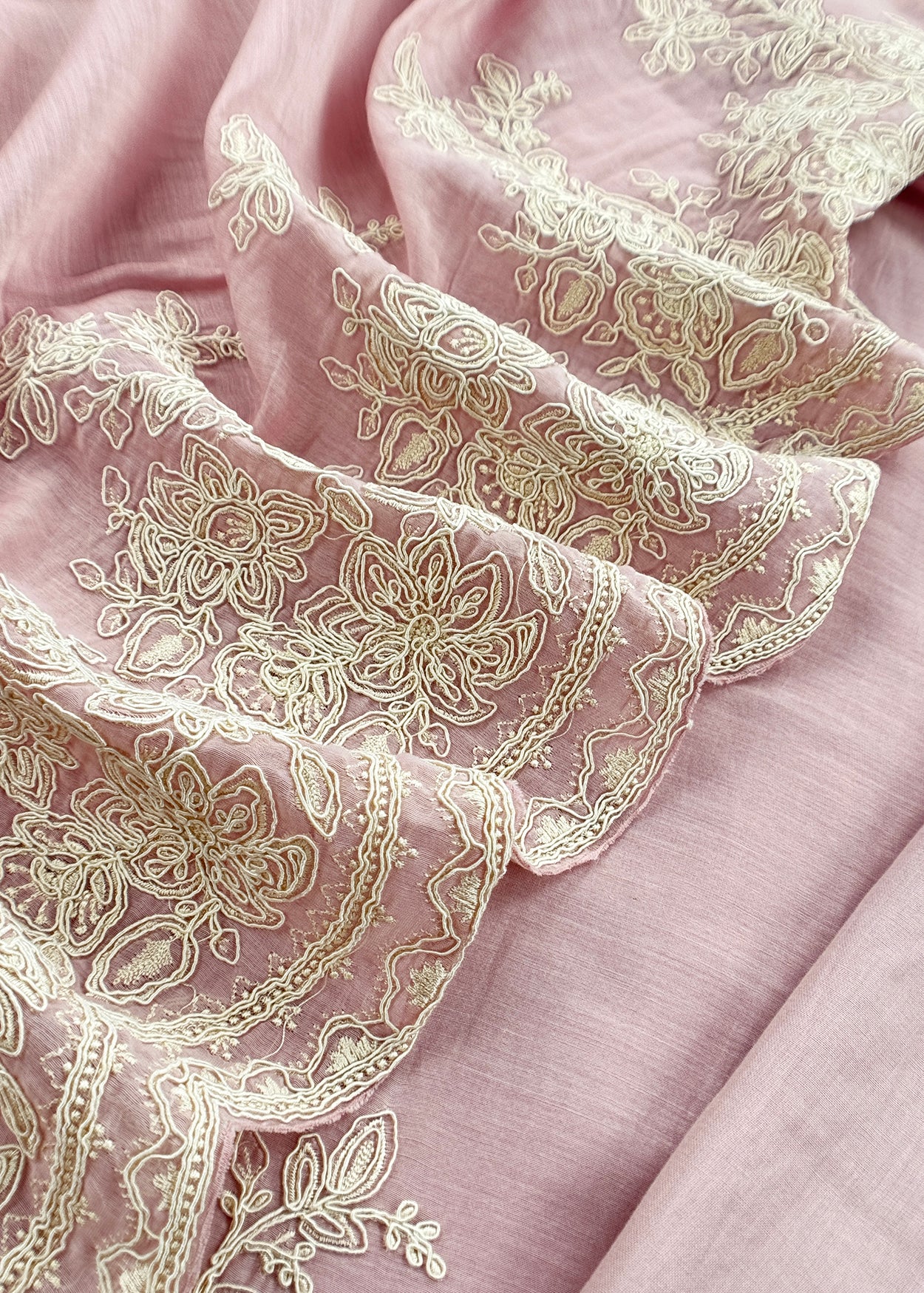 Mul unstitched suit set at the best price
