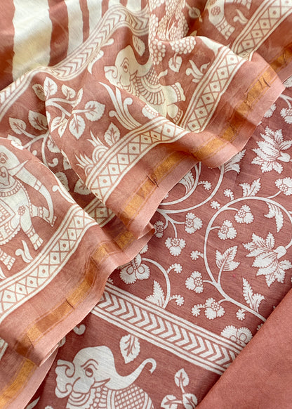 Maheshwari silk suit gifting for women

