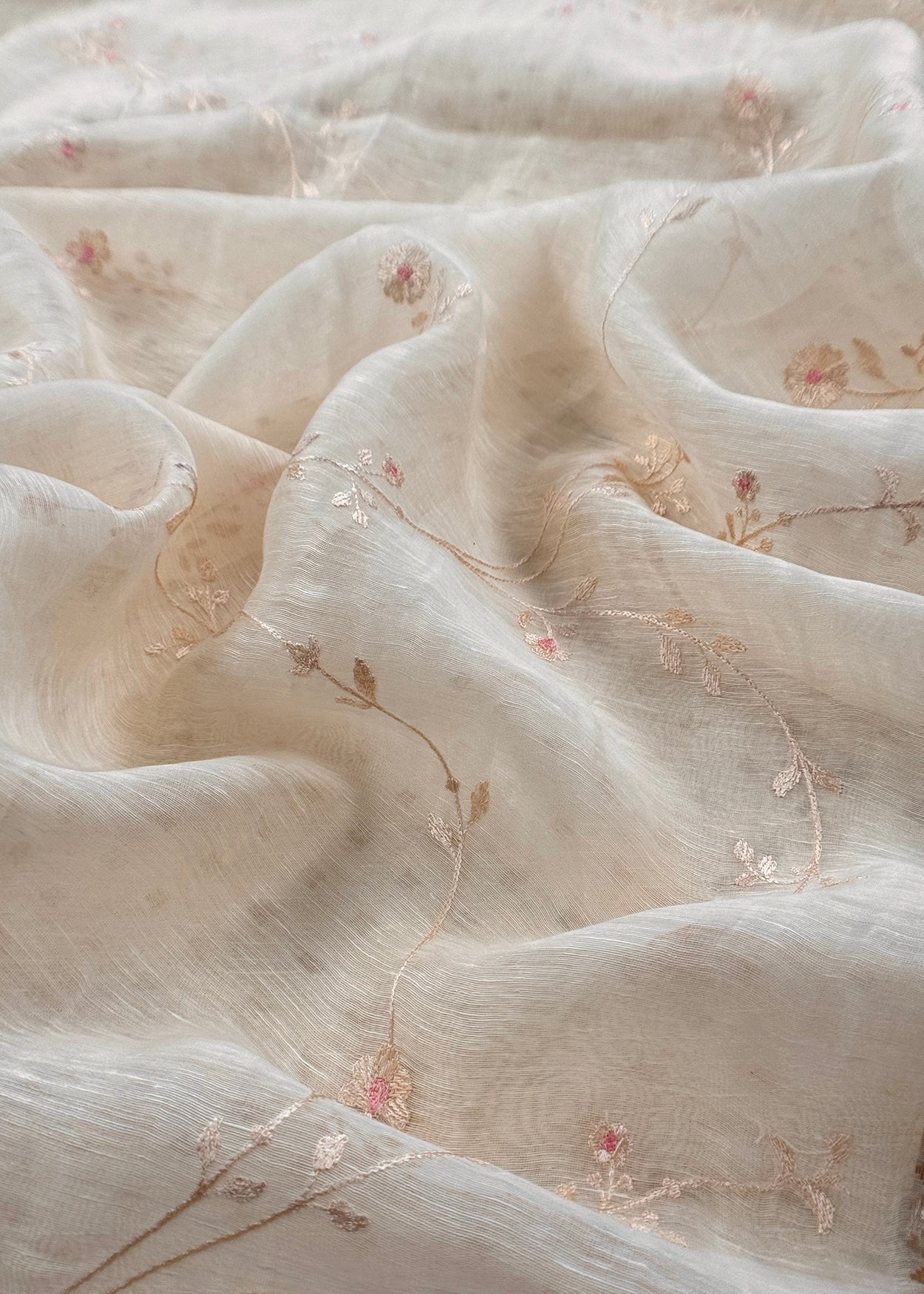 Ivory Pure Linen Silk Suit With Resham Thread Floral Jaal Embroidery